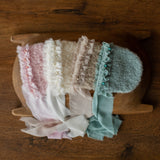 Bouclé Newborn Bonnet with Pearls and Ribbon Ties – Baby Photoshoot Hat