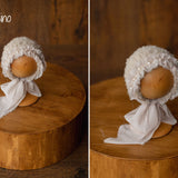 Bouclé Newborn Bonnet with Pearls and Ribbon Ties – Baby Photoshoot Hat