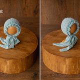 Bouclé Newborn Bonnet with Pearls and Ribbon Ties – Baby Photoshoot Hat