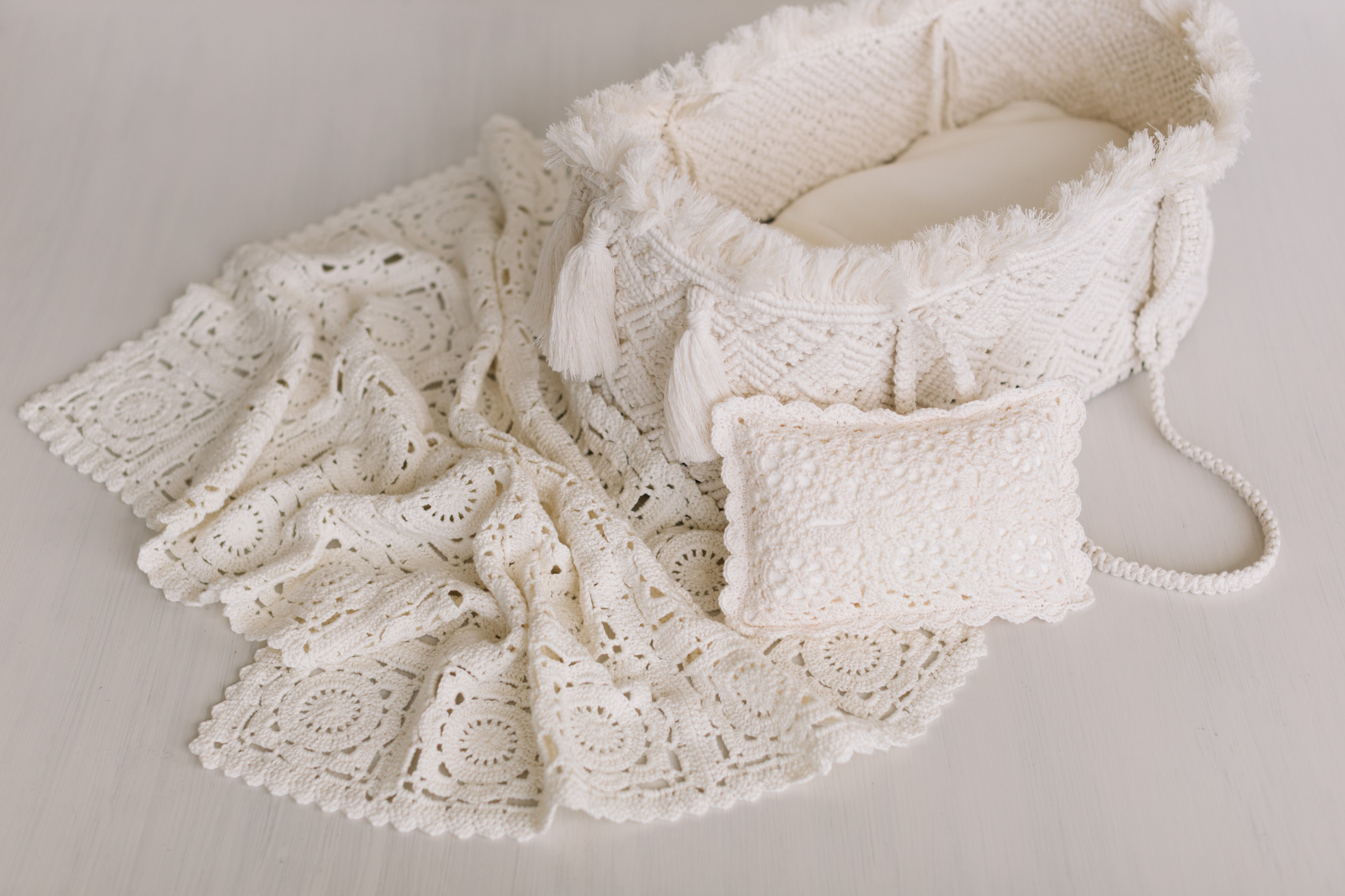 Natural Moses Basket Prop for Newborn Sessions and Nursery Decor