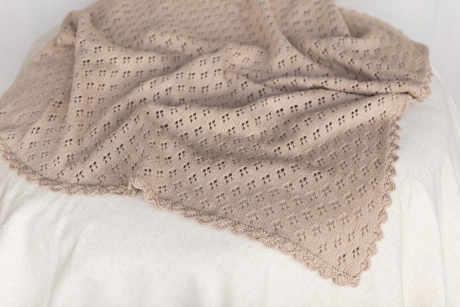 Organic Cotton Scalloped Edge Newborn Blanket