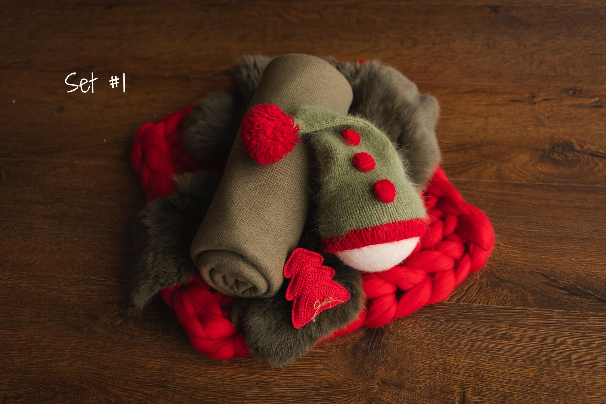 Newborn Christmas Photo Prop Set, Newborn New Year Set, Newborn Photography Prop Set, Newborn Merino wool blanket, Newborn Santa Claus Hat