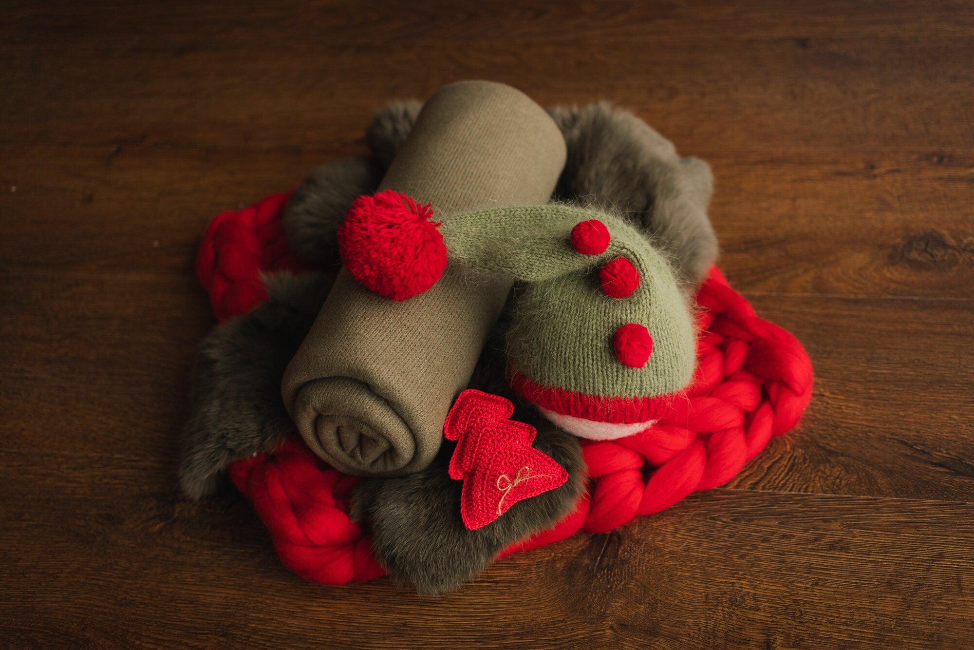 Newborn Christmas Photo Prop Set, Newborn New Year Set, Newborn Photography Prop Set, Newborn Merino wool blanket, Newborn Santa Claus Hat