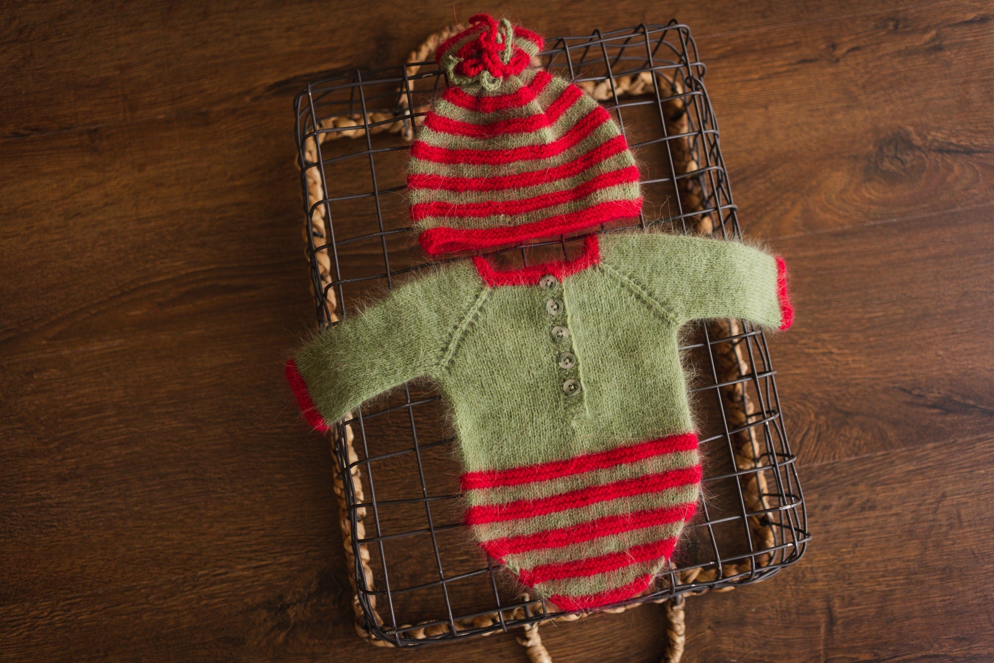 Newborn Elf Outfit, Newborn Christmas Outfit, Newborn Xmas Outfit, Newborn Photography Props, Newborn Photography Outfit Christmas style