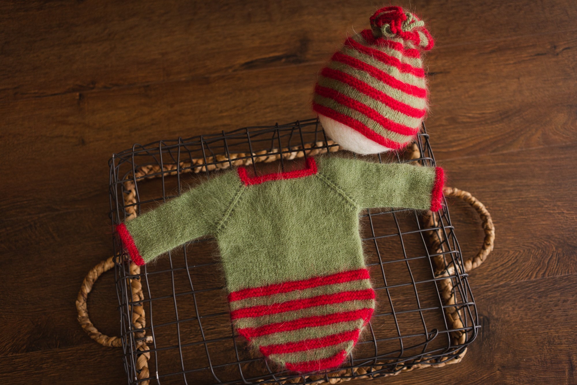 Newborn Elf Outfit, Newborn Christmas Outfit, Newborn Xmas Outfit, Newborn Photography Props, Newborn Photography Outfit Christmas style