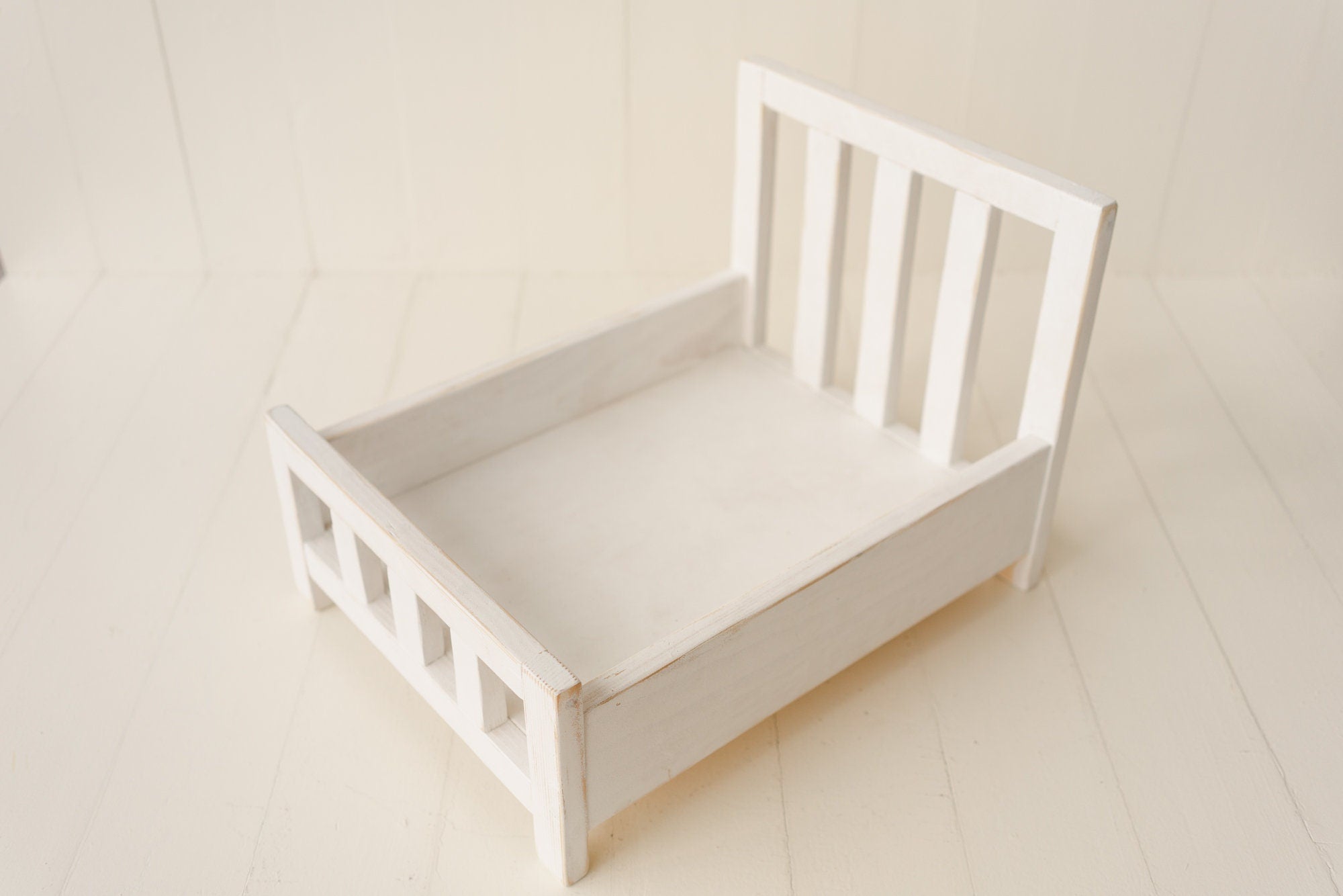 Newborn Photography Bed, Real Wood Newborn Bed Prop, Newborn Photography Props, Newborn Wooden Bed, Newborn Photo Prop, Newborn Chair Prop