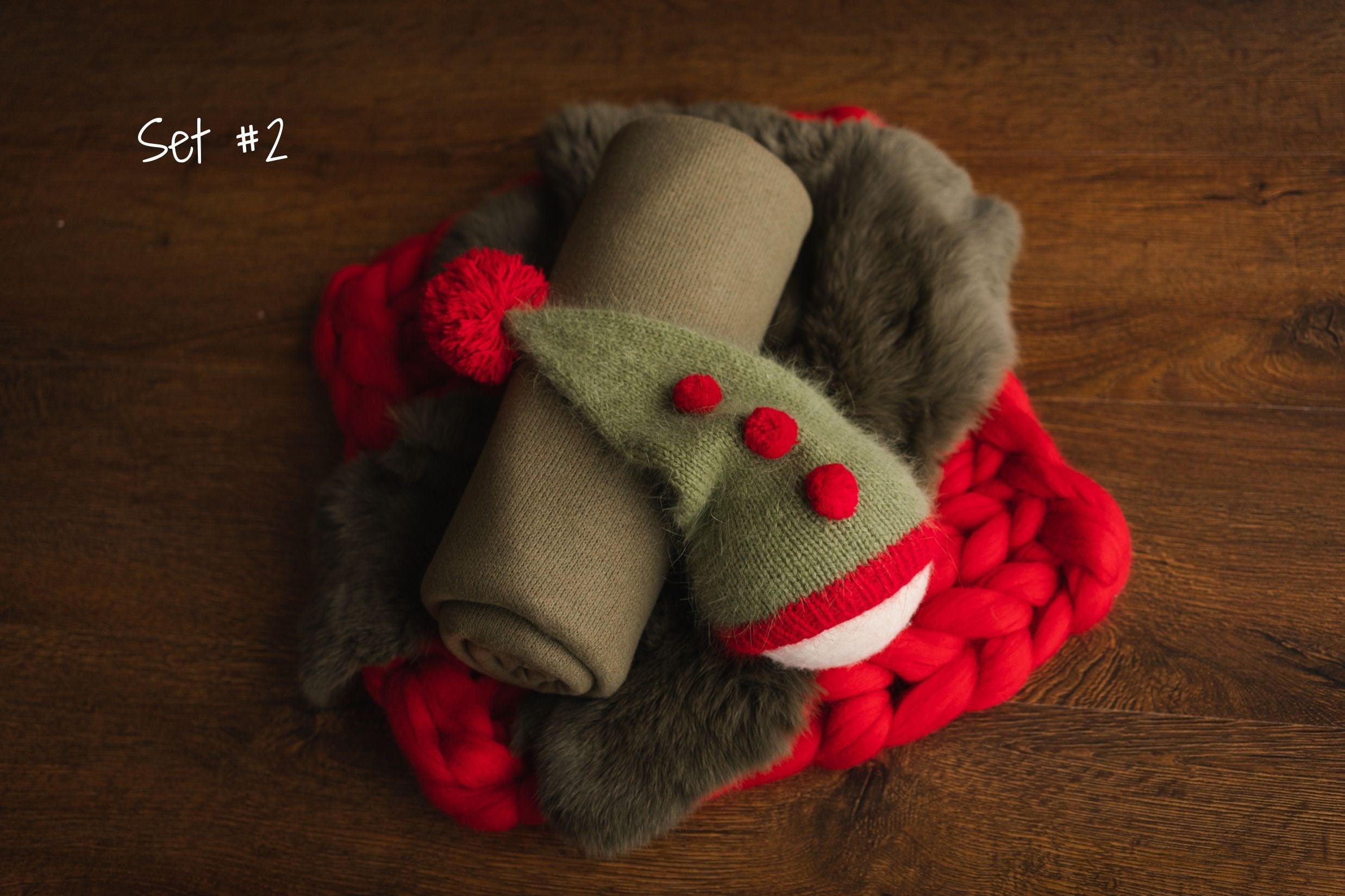 Newborn Christmas Photo Prop Set, Newborn New Year Set, Newborn Photography Prop Set, Newborn Merino wool blanket, Newborn Santa Claus Hat