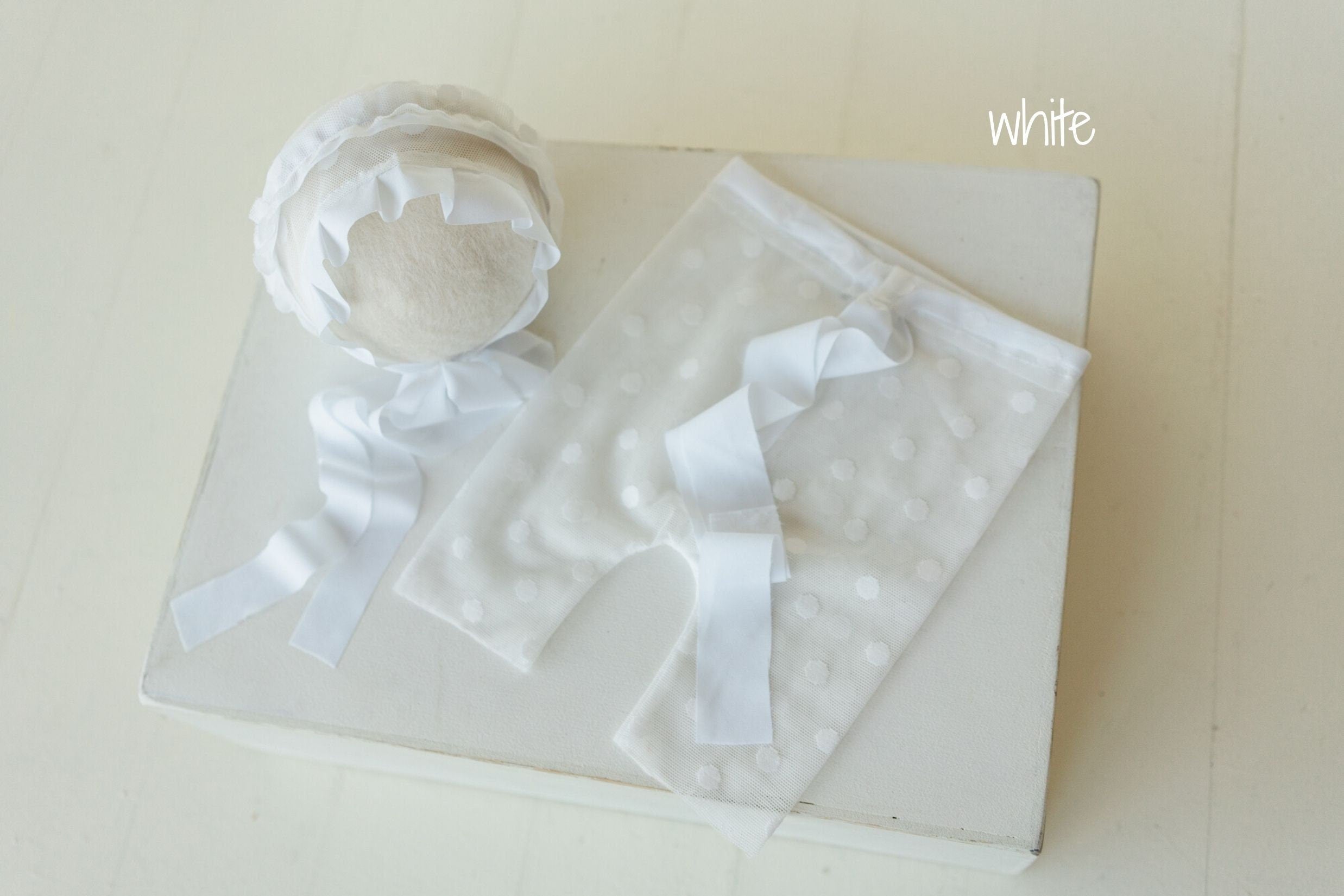 Newborn Lace Outfit, Newborn Lace Bonnet, Newborn Girl Outfit, Newborn Photography Props, Newborn Girl Coming Home Outfit, Baby Girl Photo