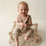 Handcrafted newborn wood rope chair – cozy photography prop