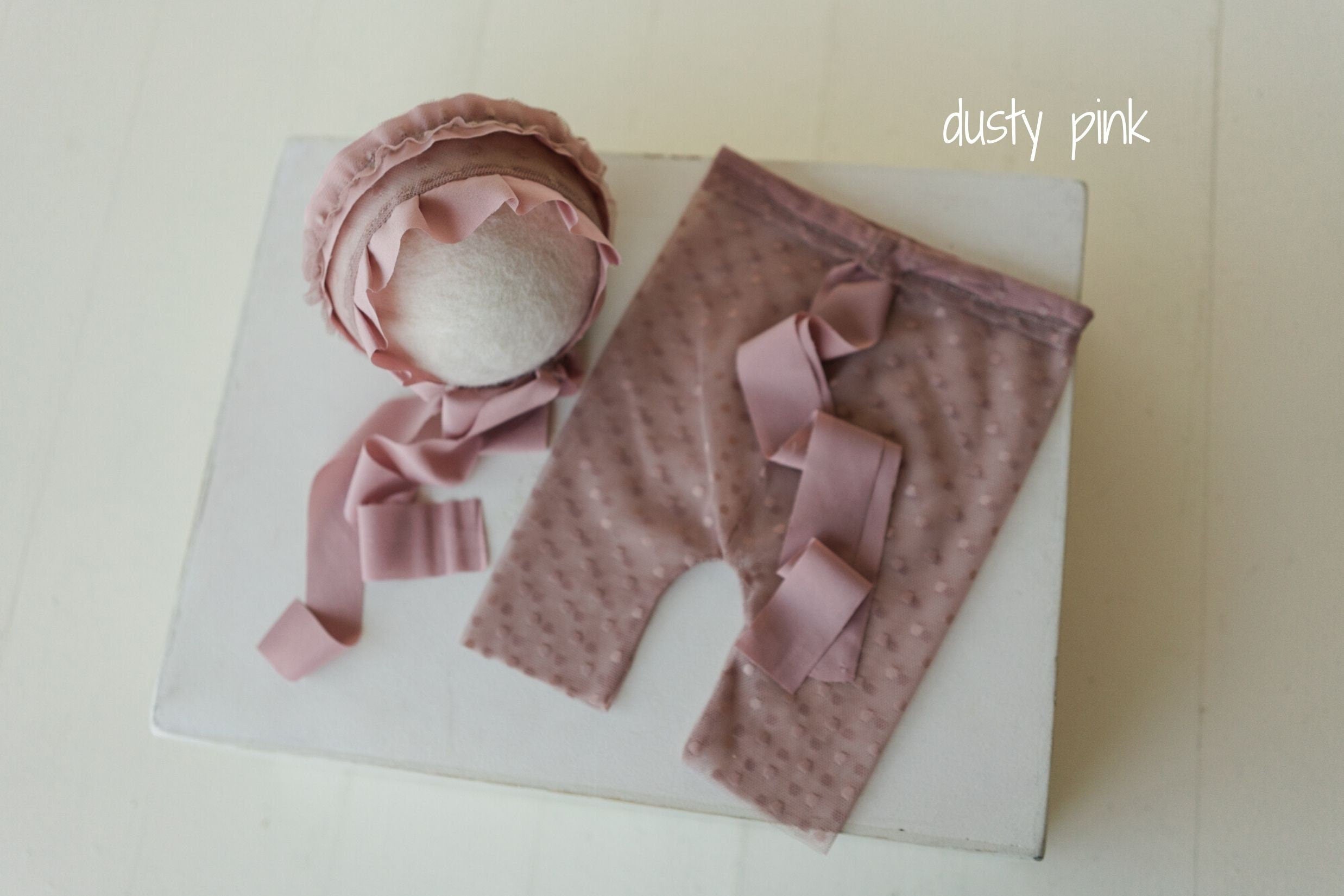 Newborn Lace Outfit, Newborn Lace Bonnet, Newborn Girl Outfit, Newborn Photography Props, Newborn Girl Coming Home Outfit, Baby Girl Photo