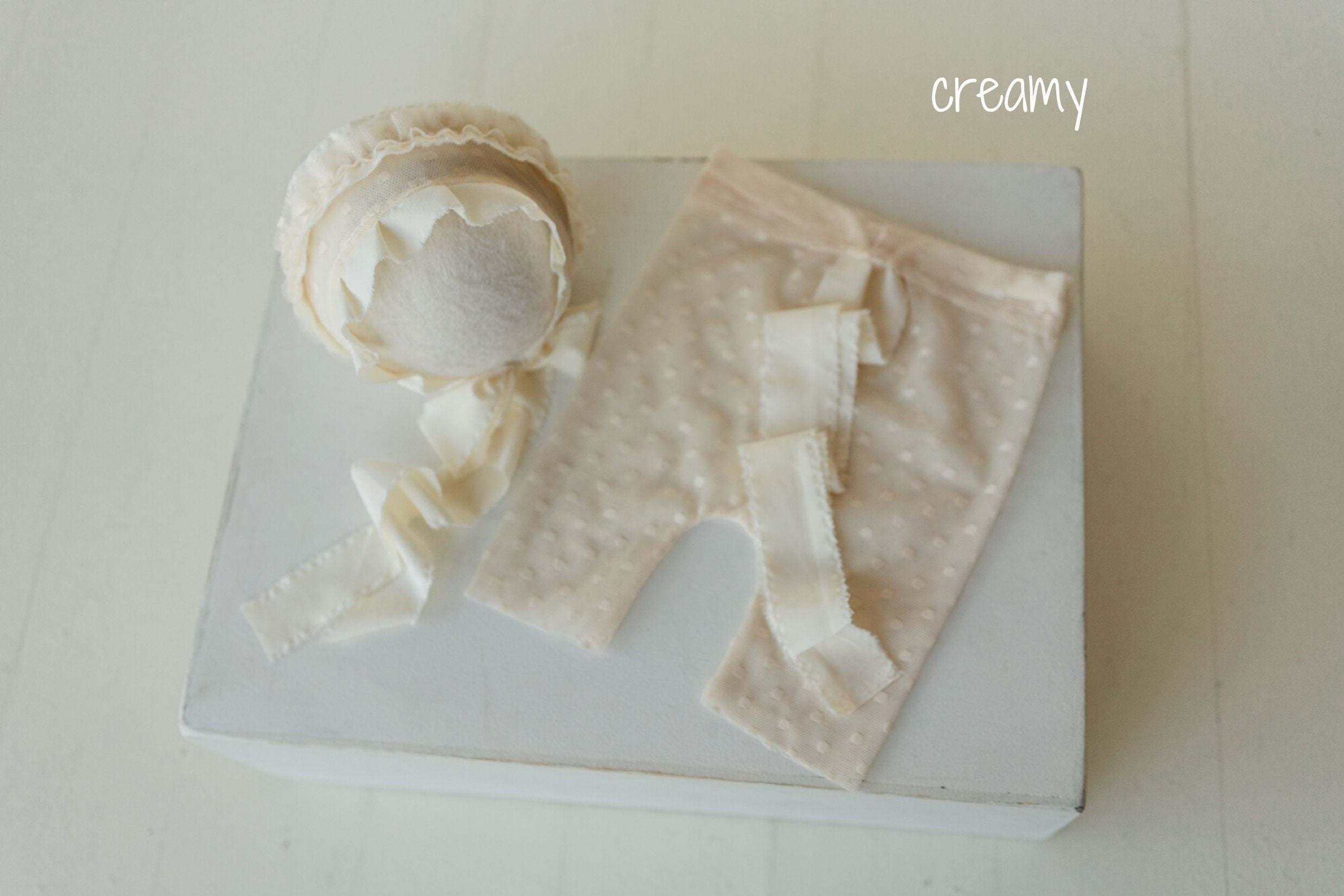 Newborn Lace Outfit, Newborn Lace Bonnet, Newborn Girl Outfit, Newborn Photography Props, Newborn Girl Coming Home Outfit, Baby Girl Photo