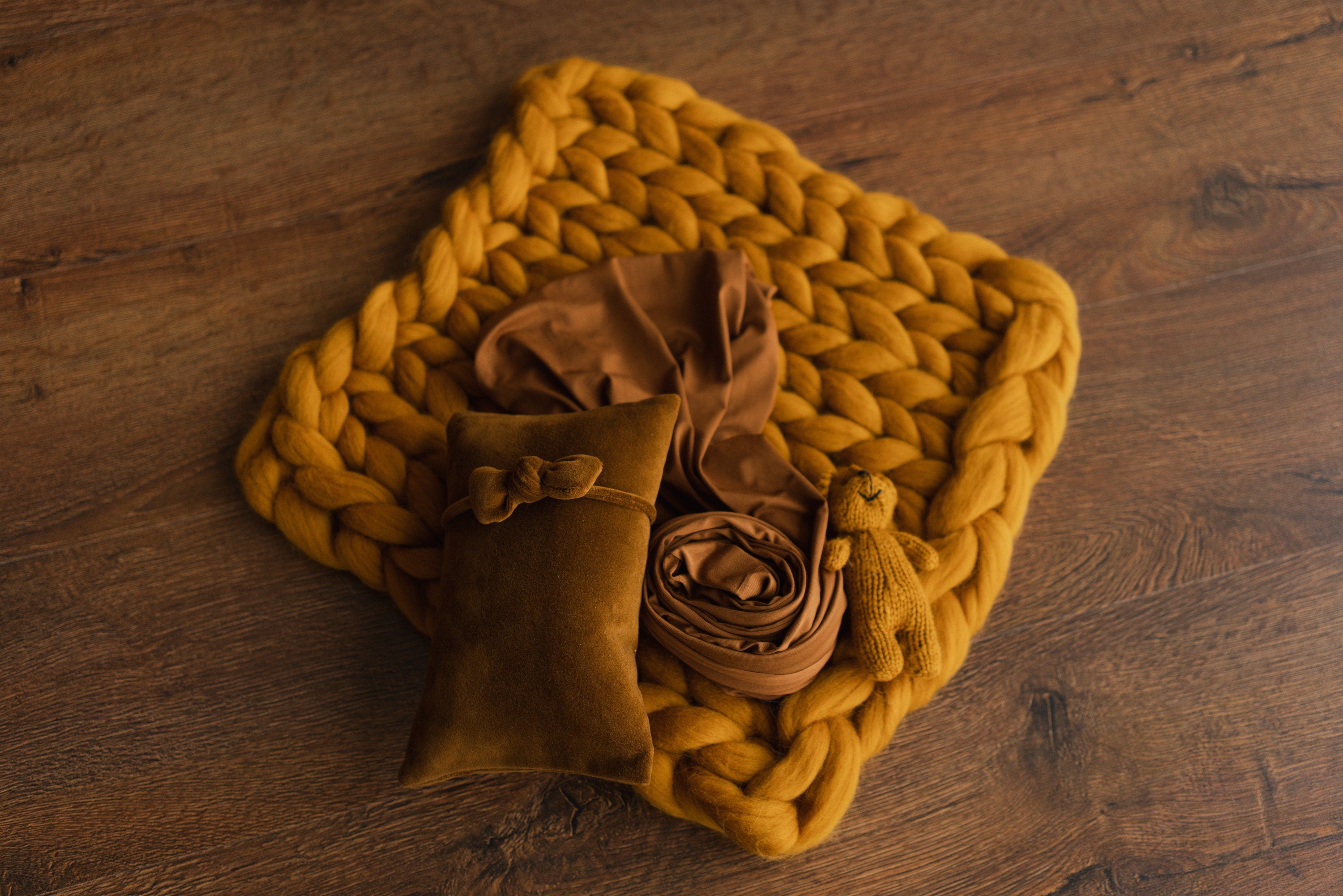 Newborn Photo Props Set, Newborn Merino Wool Blanket, Newborn Posing Pillow, Newborn Photography Props, Newborn Posing Fabric Wrap