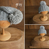 Newborn Pompom Hat, Newborn Photography props, Newborn Knitted Hat, Newborn Knitted Outfit, Baby Pom Pom Hat, Newborn Merino Wool Hat