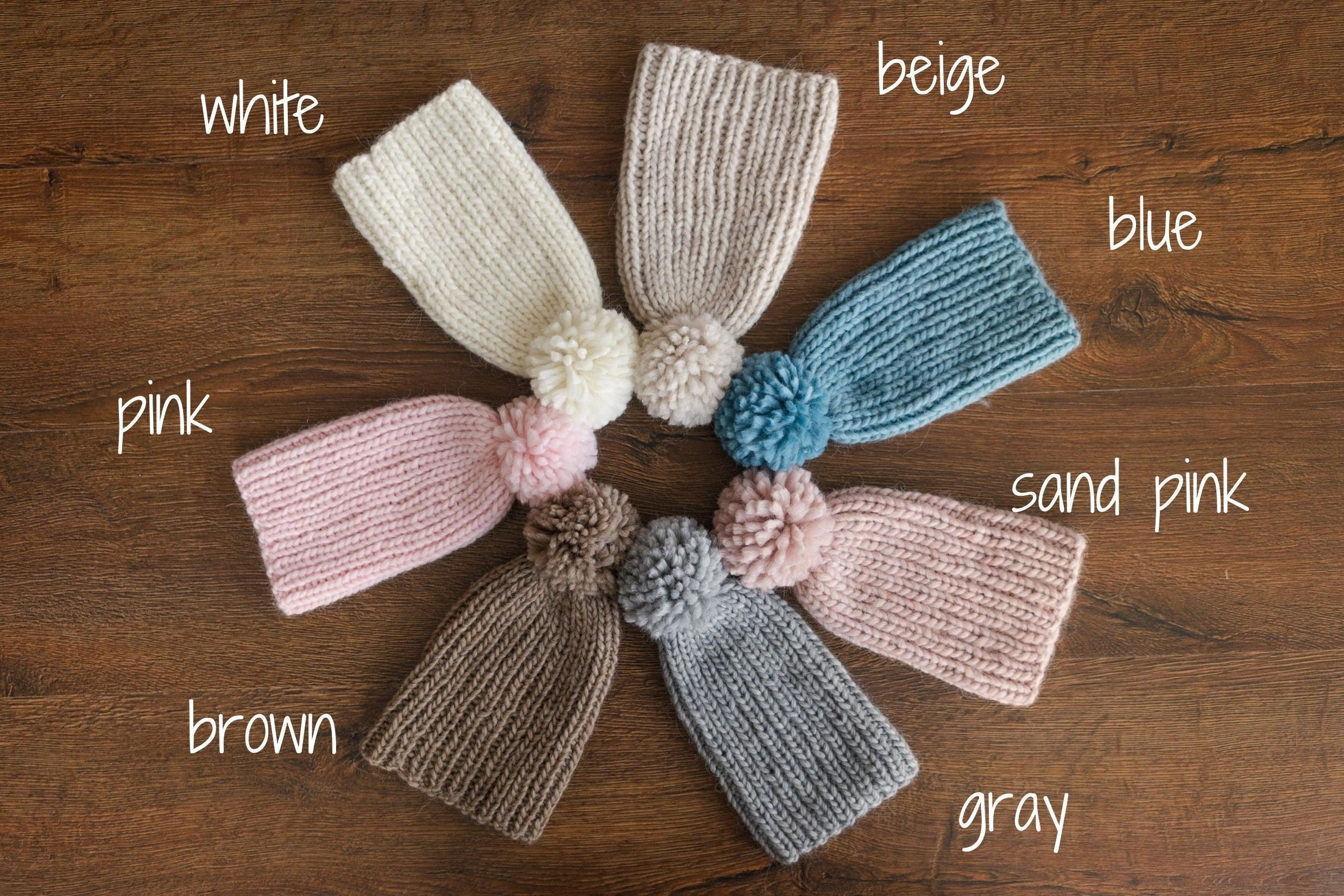 Newborn Pompom Hat, Newborn Photography props, Newborn Knitted Hat, Newborn Knitted Outfit, Baby Pom Pom Hat, Newborn Merino Wool Hat