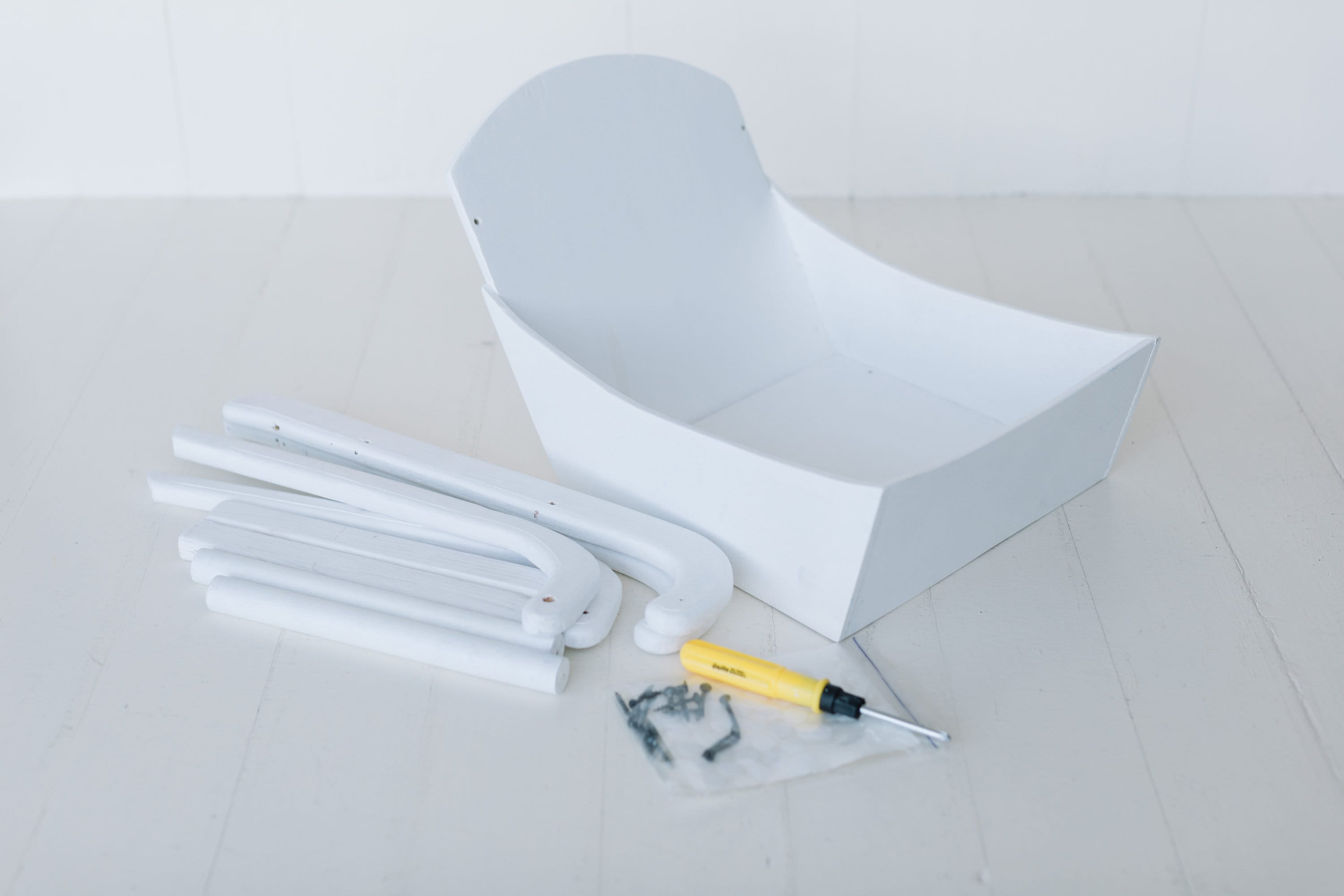 Newborn Wooden Sleigh, Newborn Red Sled, Newborn Sleigh Photo Prop, Newborn Photography Props, Christmas Newborn Photo Props