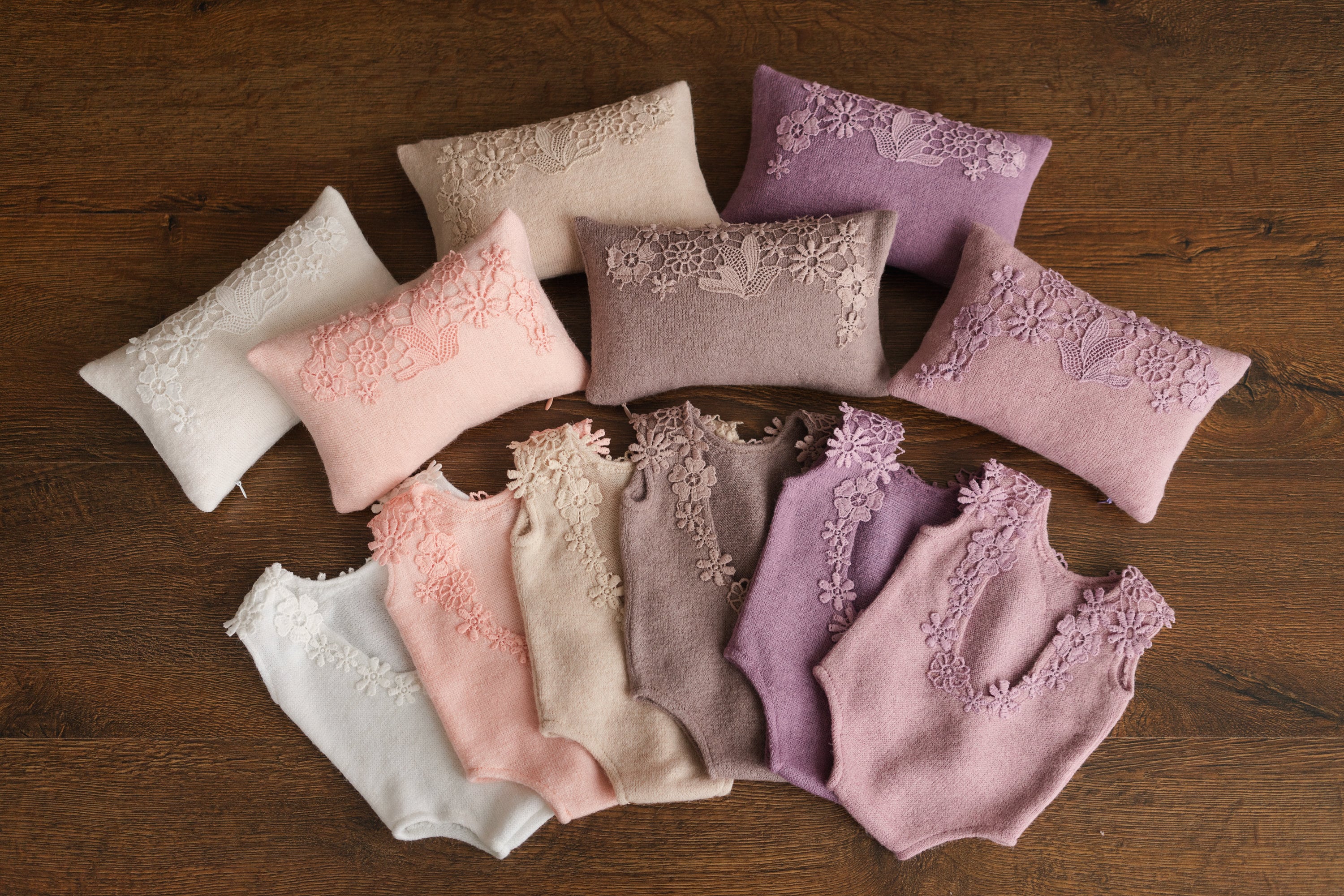 Newborn Girl Outfit, Newborn Girl Coming Home Outfit Romper, Newborn Posing Pillow, Newborn Photography Outfit Girl, Newborn Girl Romper