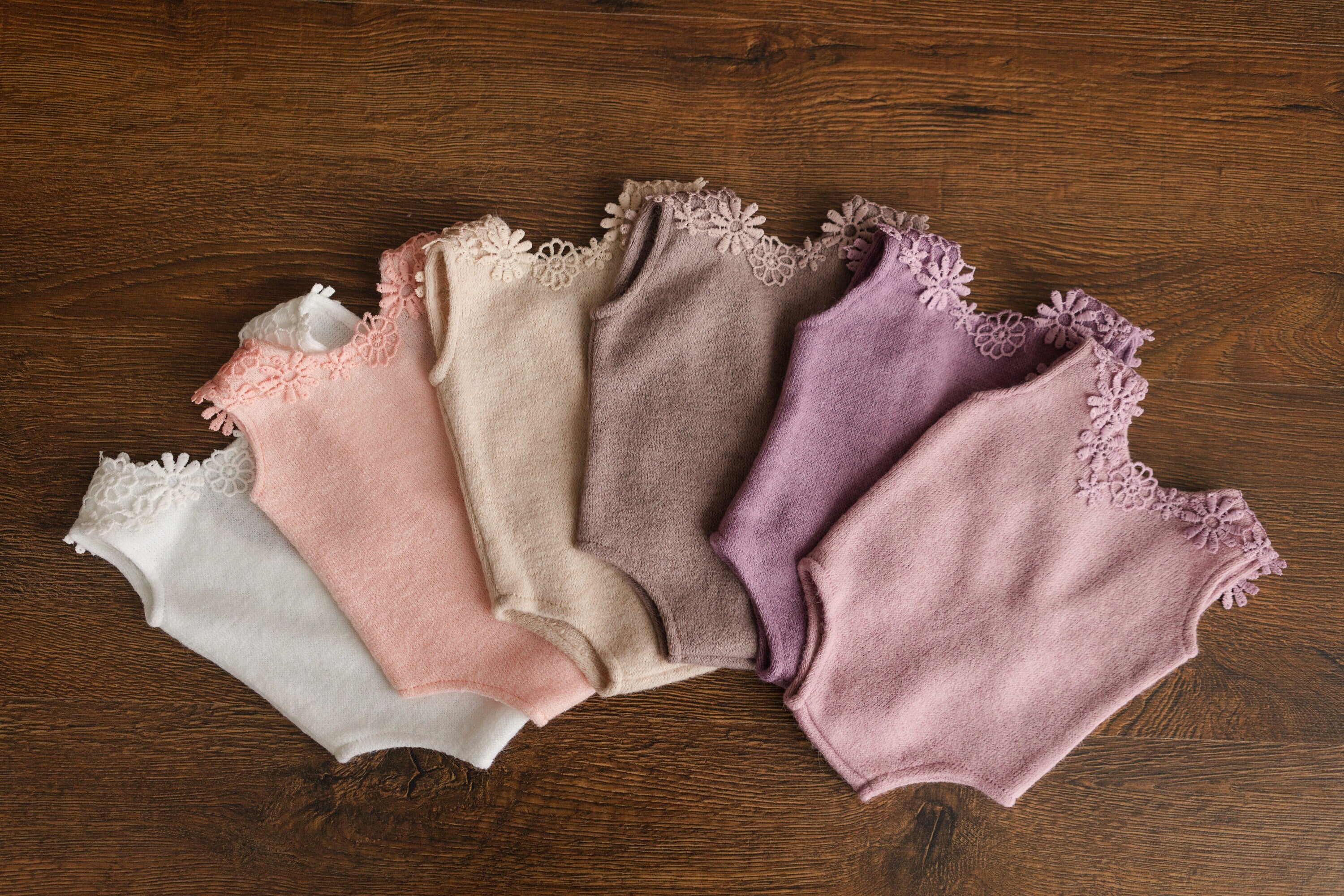 Newborn Girl Outfit, Newborn Girl Coming Home Outfit Romper, Newborn Posing Pillow, Newborn Photography Outfit Girl, Newborn Girl Romper