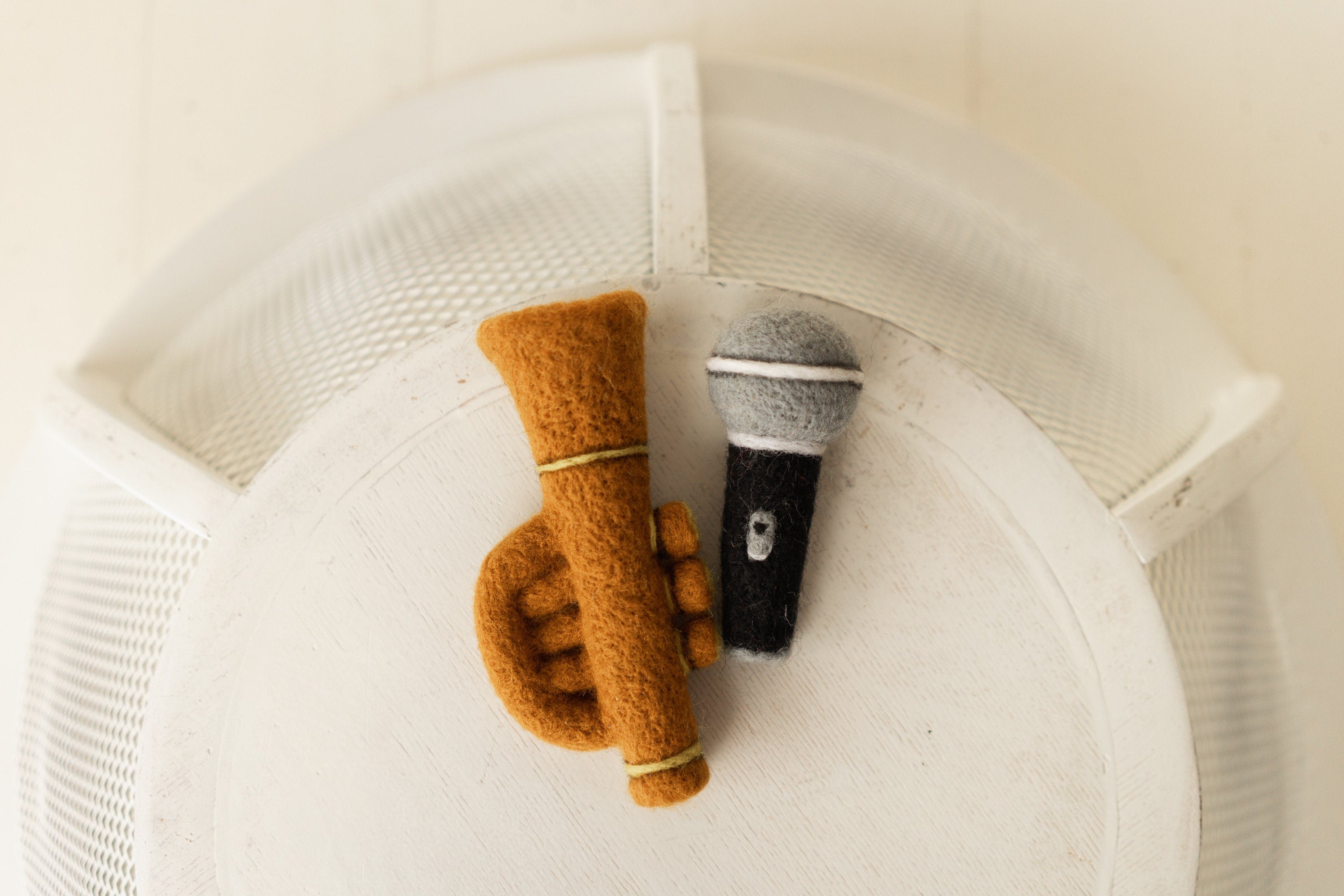 Hand-Felted Newborn Music Props Toy, Newborn Felted Microphone Toy,Needle Felted Camera Toy,Newborn Photography Props,Newborn Photo Camera