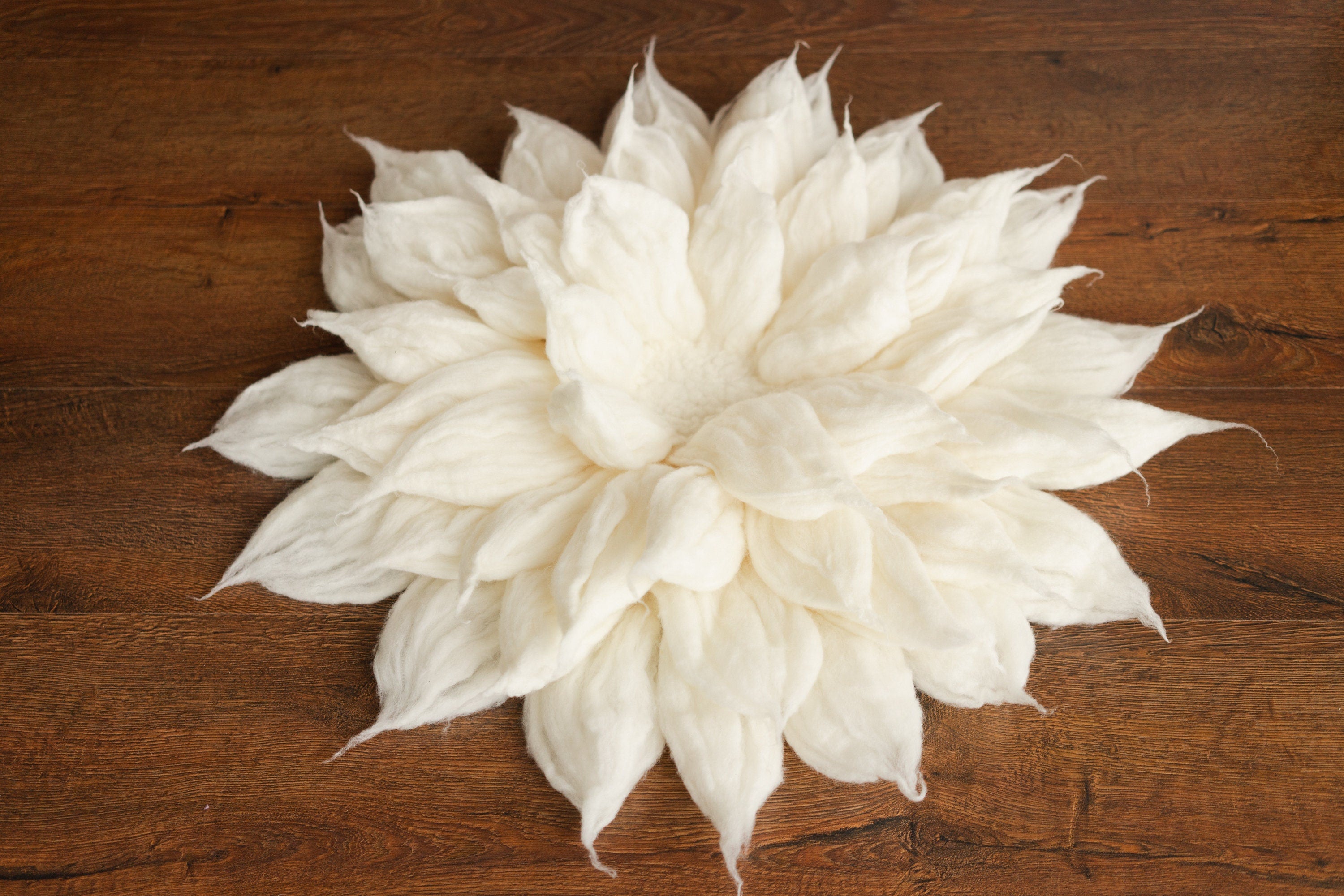 Baby Flower Felt Hat, Flower Newborn Merino Wool Felted Rug Set with Felted Hat for Girl, Newborn Photography props,Newborn Felted Props Set