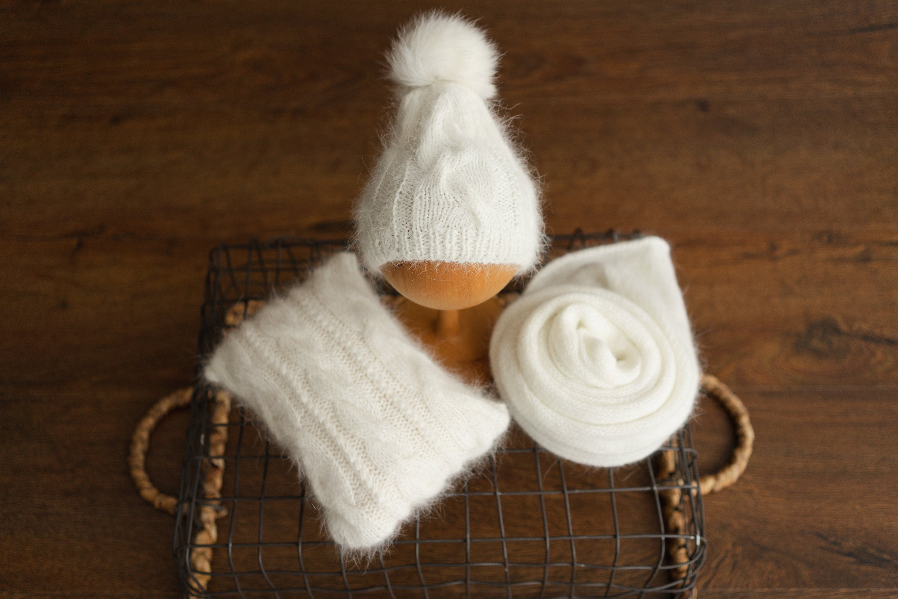 Newborn Cable Knitted Hat with Pom Pom, Newborn Coming Home Outfit, Newborn Posing Pillow,Newborn Knitted Outfit,Newborn Photography Props