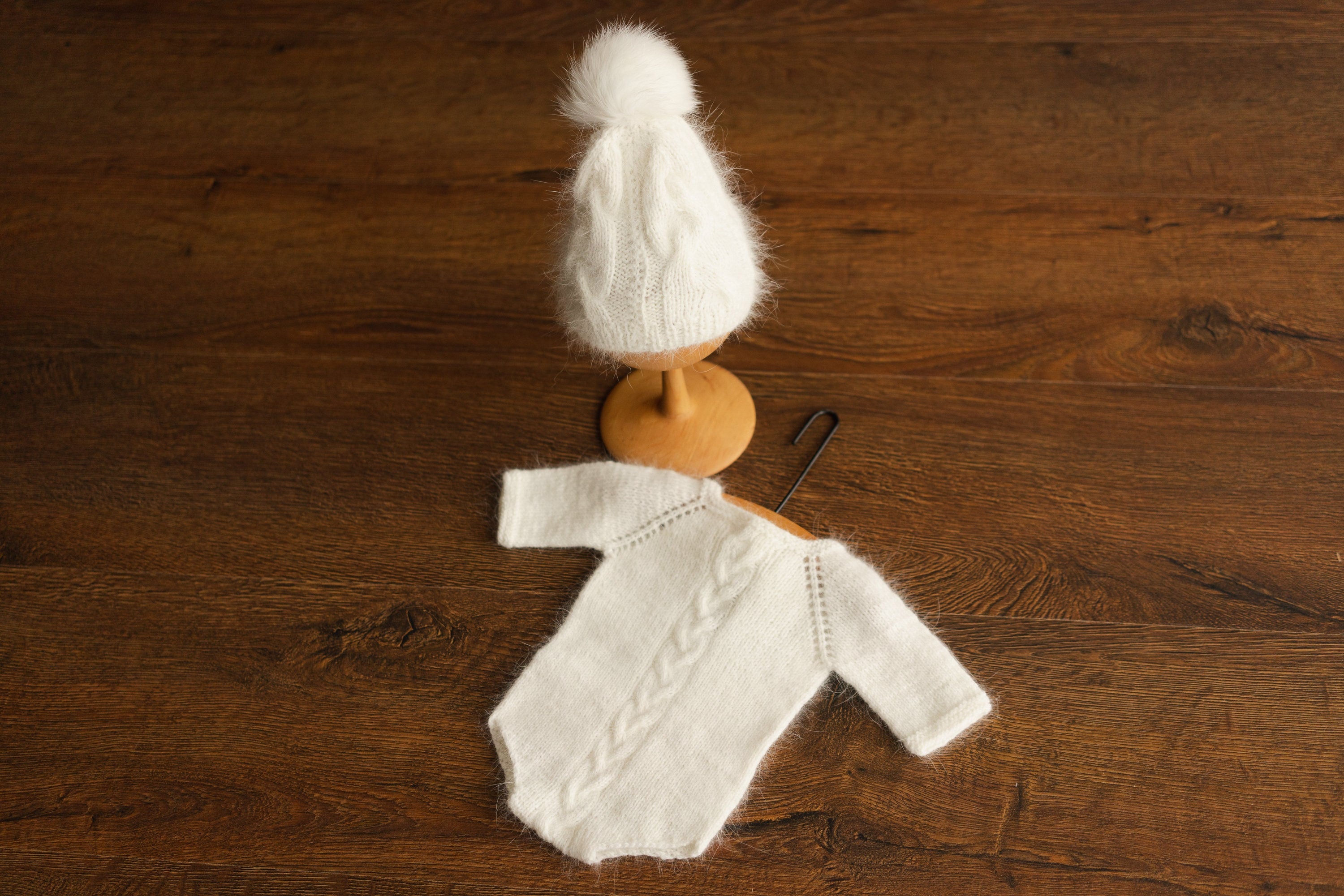 Newborn Cable Knitted Outfit, Newborn Coming Home Outfit,Newborn Cable Knit Hat,Newborn Knitted Outfit,Newborn Photography Props,Pom Pom Hat
