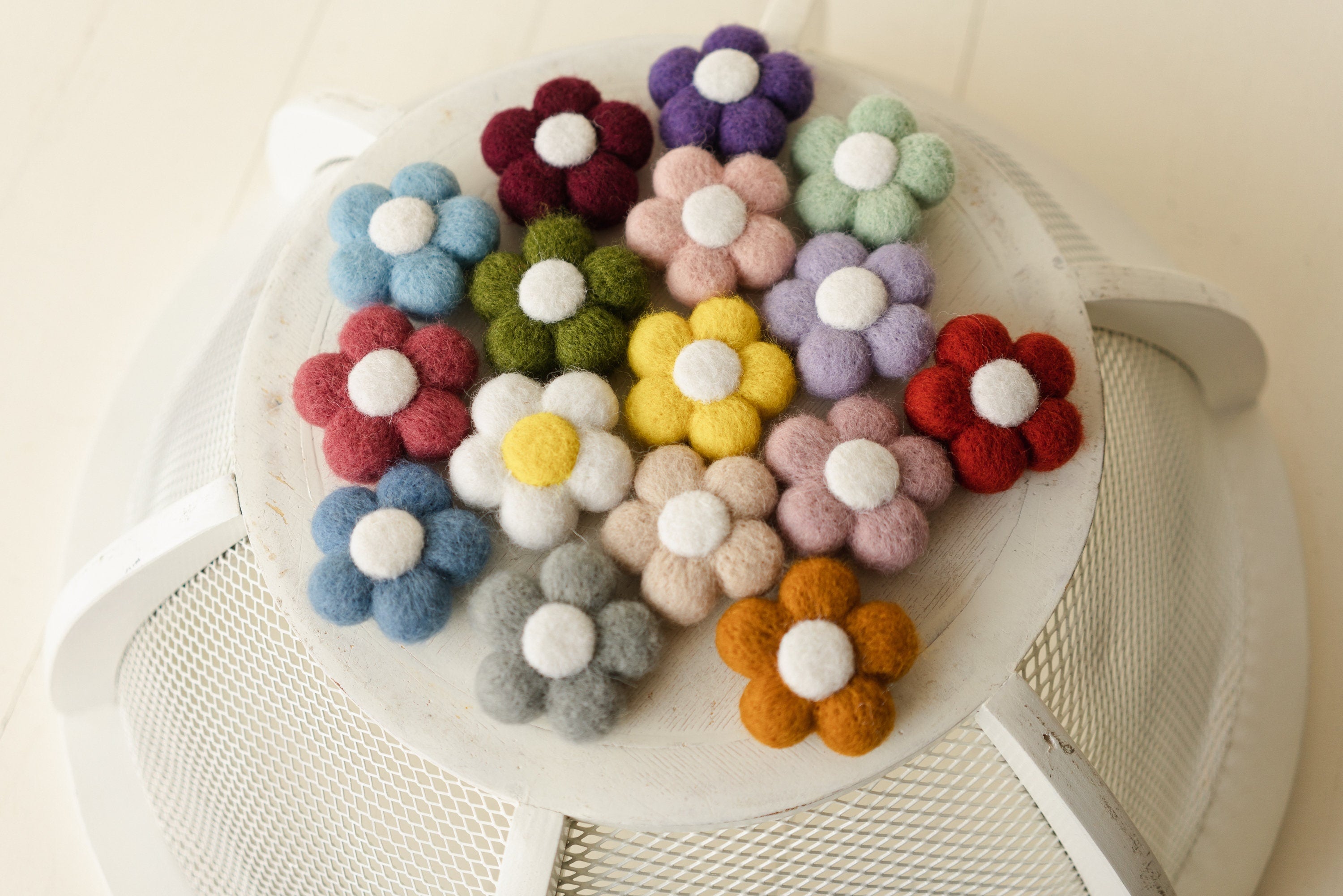 Newborn Felted Flower Photo Toy, Needle Felted Mini Flowers, Newborn Felted Props for Girl, Newborn Photography Props, Felt Flower Decor