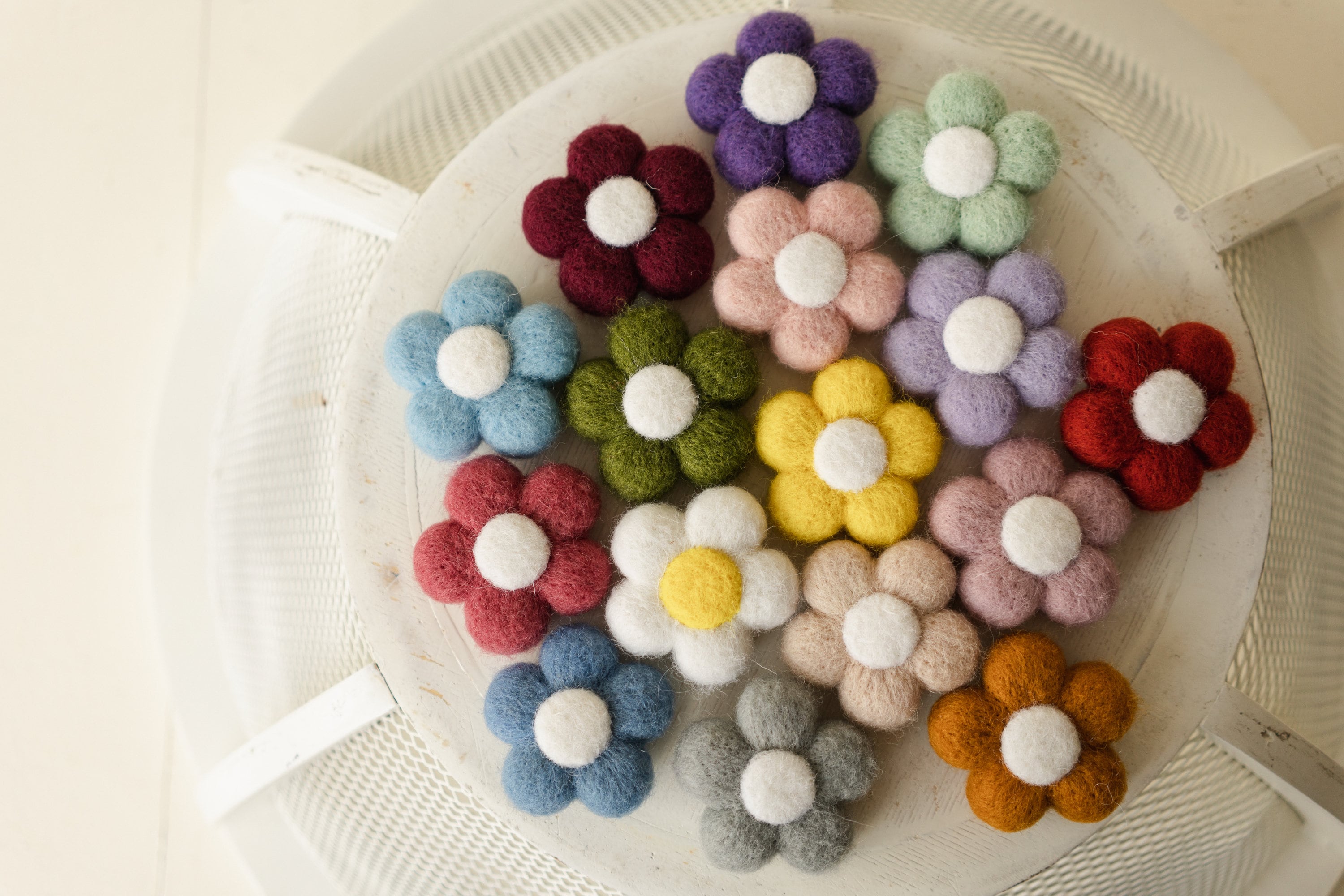 Newborn Felted Flower Photo Toy, Needle Felted Mini Flowers, Newborn Felted Props for Girl, Newborn Photography Props, Felt Flower Decor