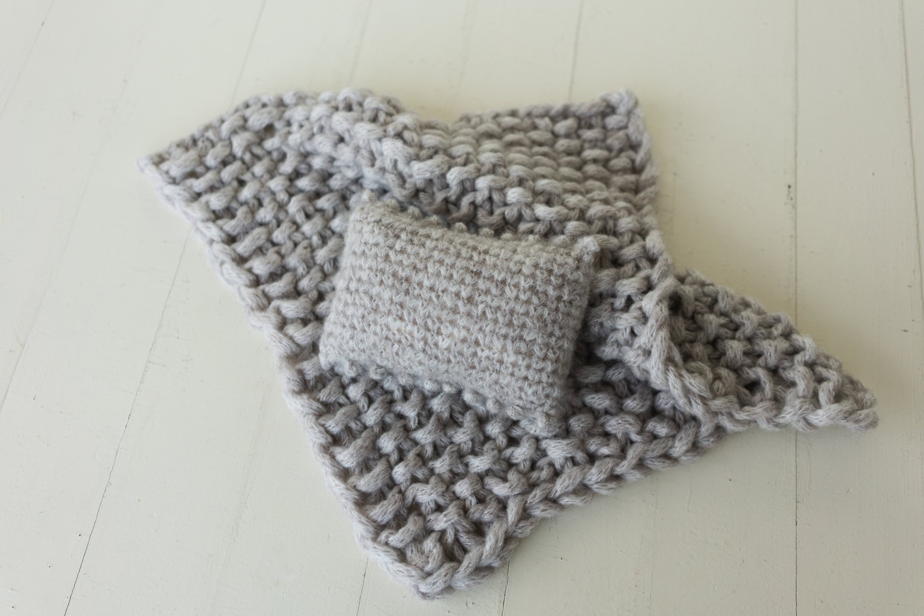 Newborn Knitted Pillow, Newborn Pillow, Newborn Photography Props, Newborn props for photography, Newborn posing pillow,Wool Knitted Pillow