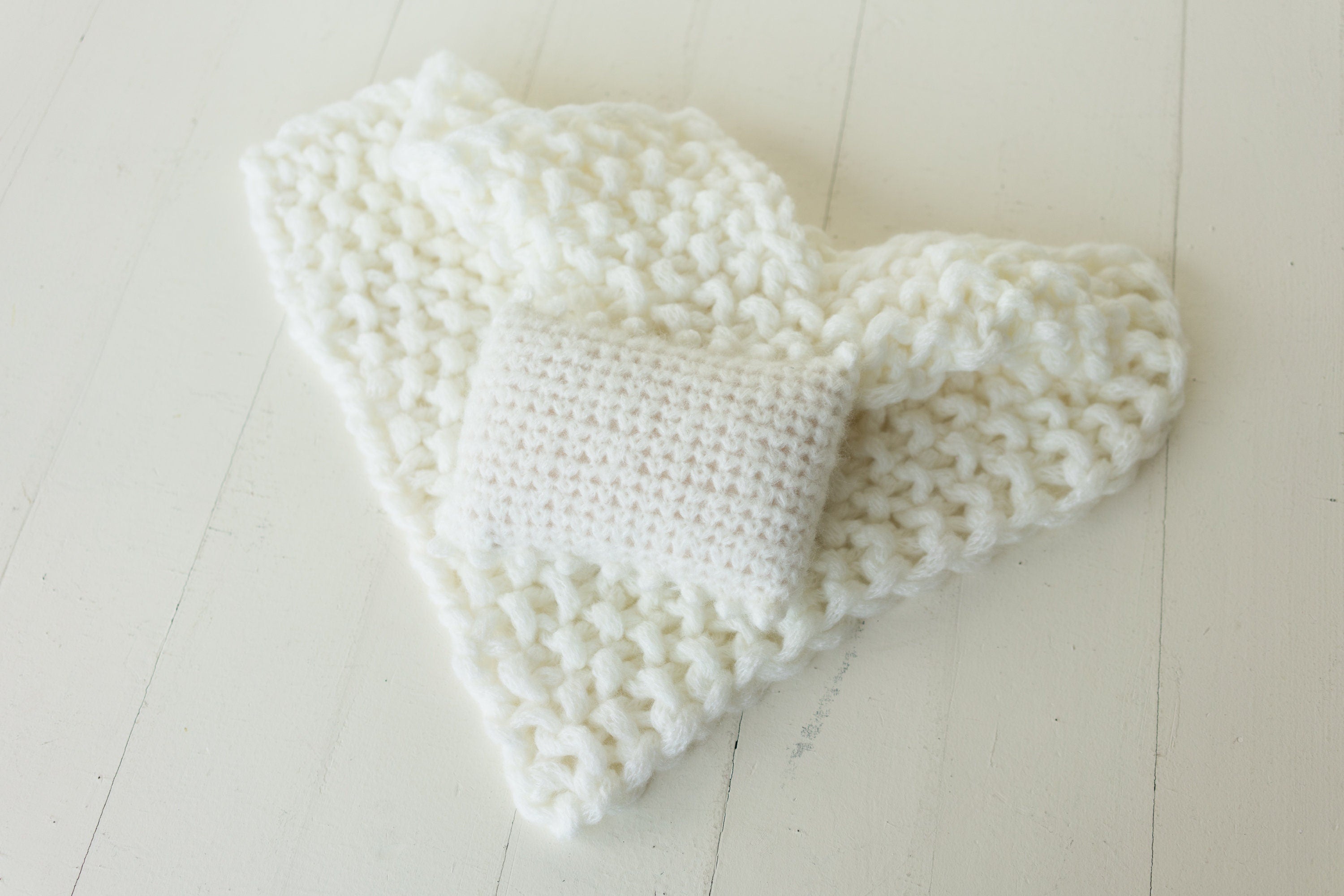 Newborn Knitted Pillow, Newborn Pillow, Newborn Photography Props, Newborn props for photography, Newborn posing pillow,Wool Knitted Pillow