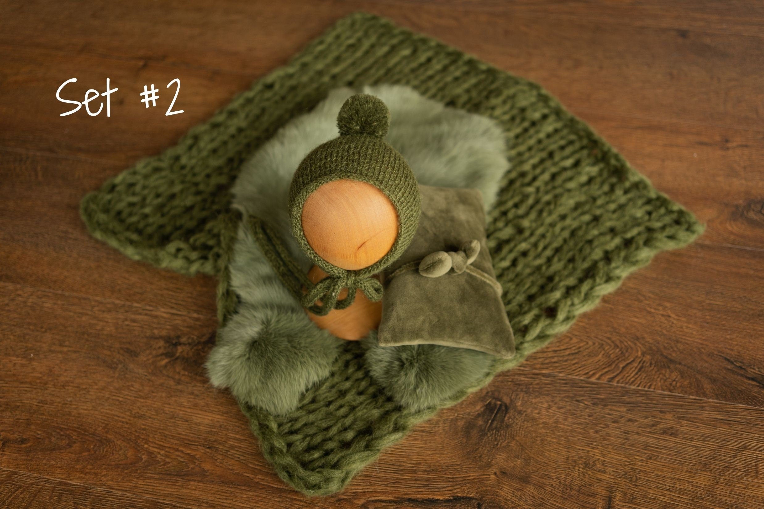 Moss Green Newborn Photography Props, Newborn Knitted Bonnet and Wool Blanket, Newborn Posing Pillow, Newborn Posing Fabric Backdrop Beanbag