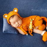 Tiger Newborn Knitted Outfit,Newborn Tiger Outfit,Newborn Photography props,Baby Tiger Costume,Newborn Felted Tiger Toy,Tiger Bonnet and Toy