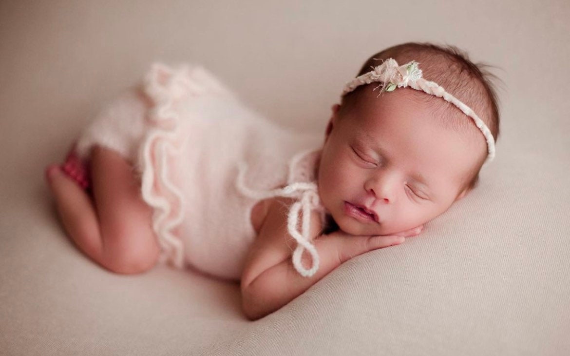 Newborn Girl Knitted Romper and Headband,Newborn Romper Girl,Newborn Girl Outfit,Newborn Photography Props,Newborn Knitted Outfit Baby Girl