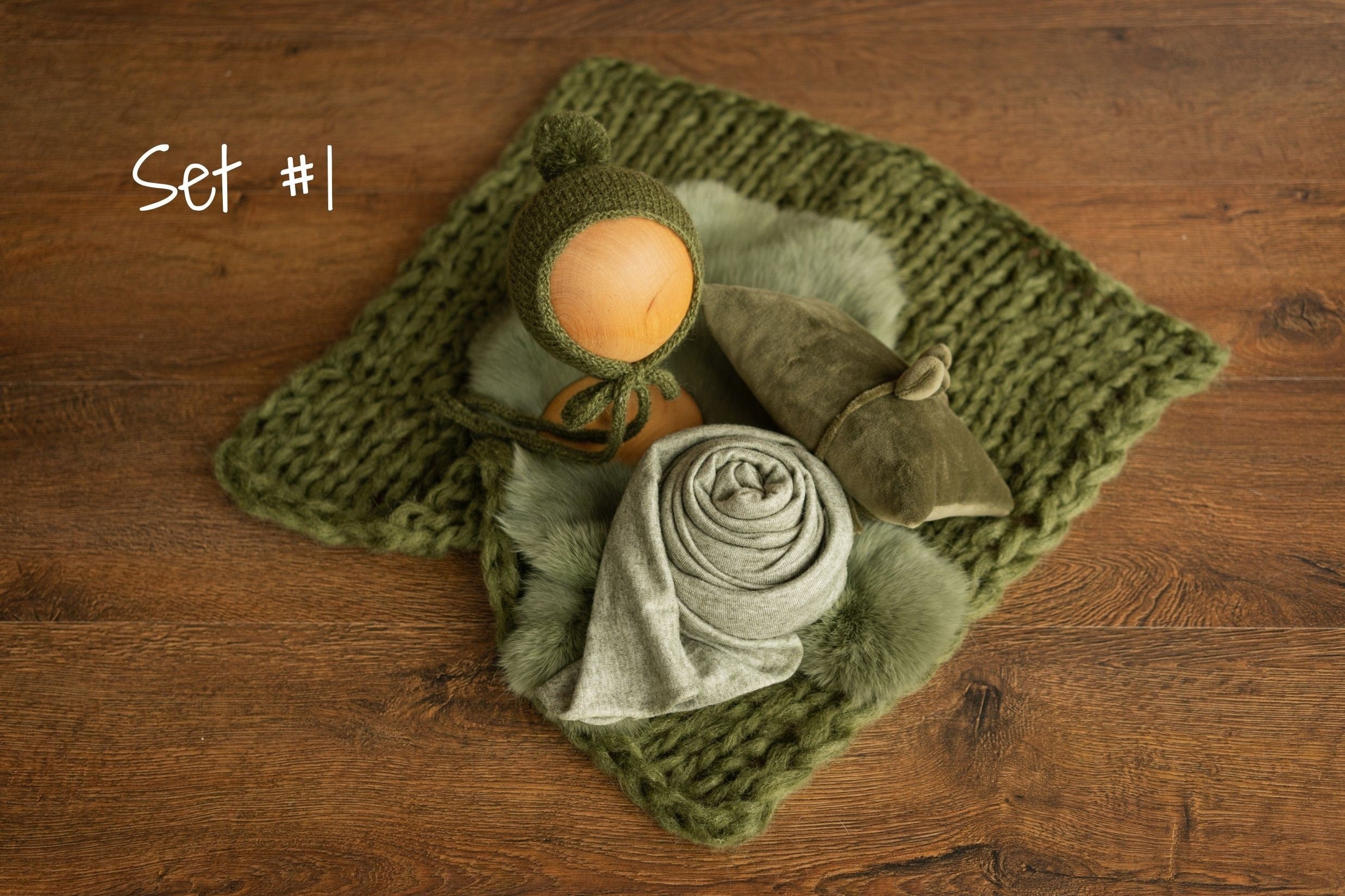 Moss Green Newborn Photography Props, Newborn Knitted Bonnet and Wool Blanket, Newborn Posing Pillow, Newborn Posing Fabric Backdrop Beanbag