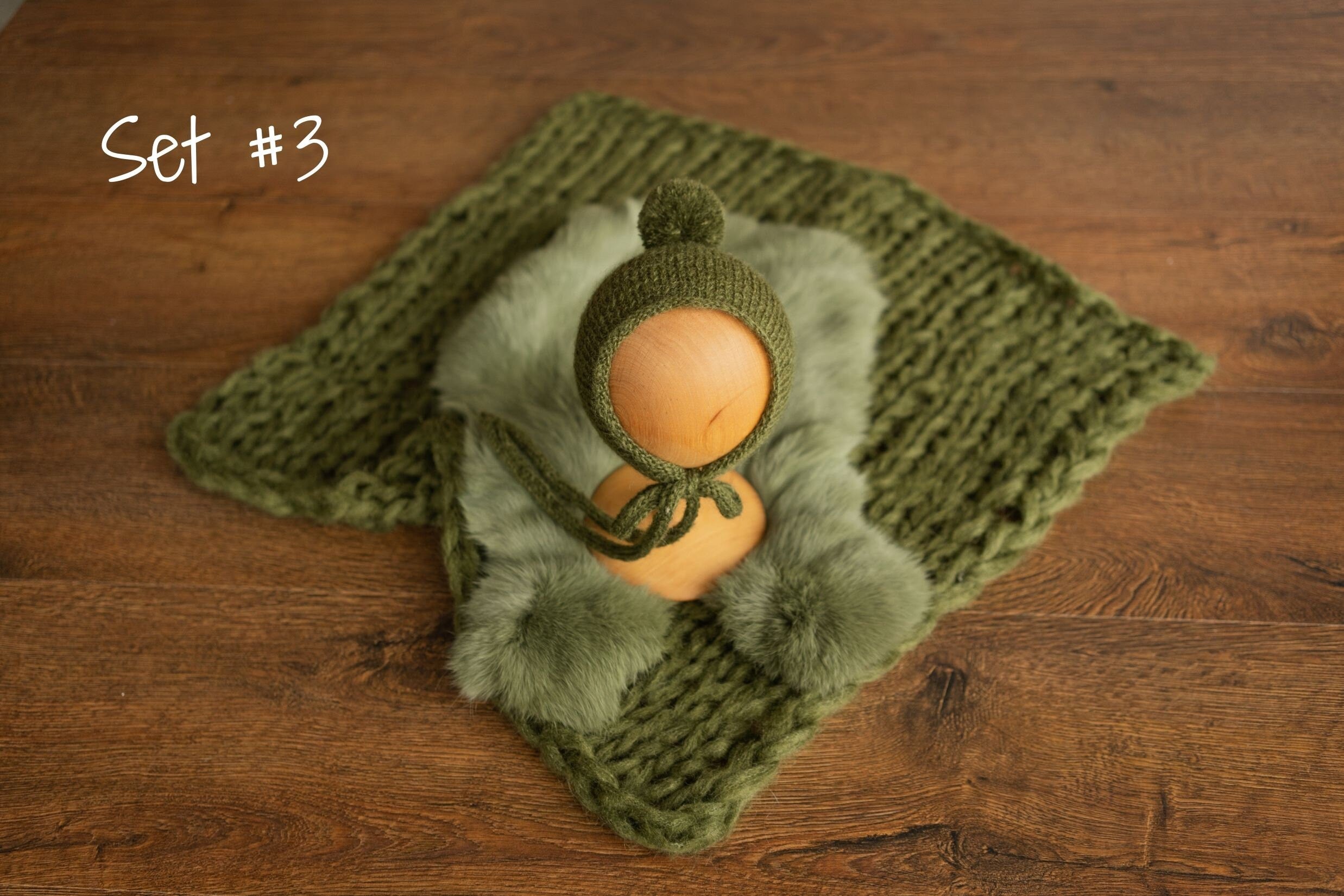 Moss Green Newborn Photography Props, Newborn Knitted Bonnet and Wool Blanket, Newborn Posing Pillow, Newborn Posing Fabric Backdrop Beanbag
