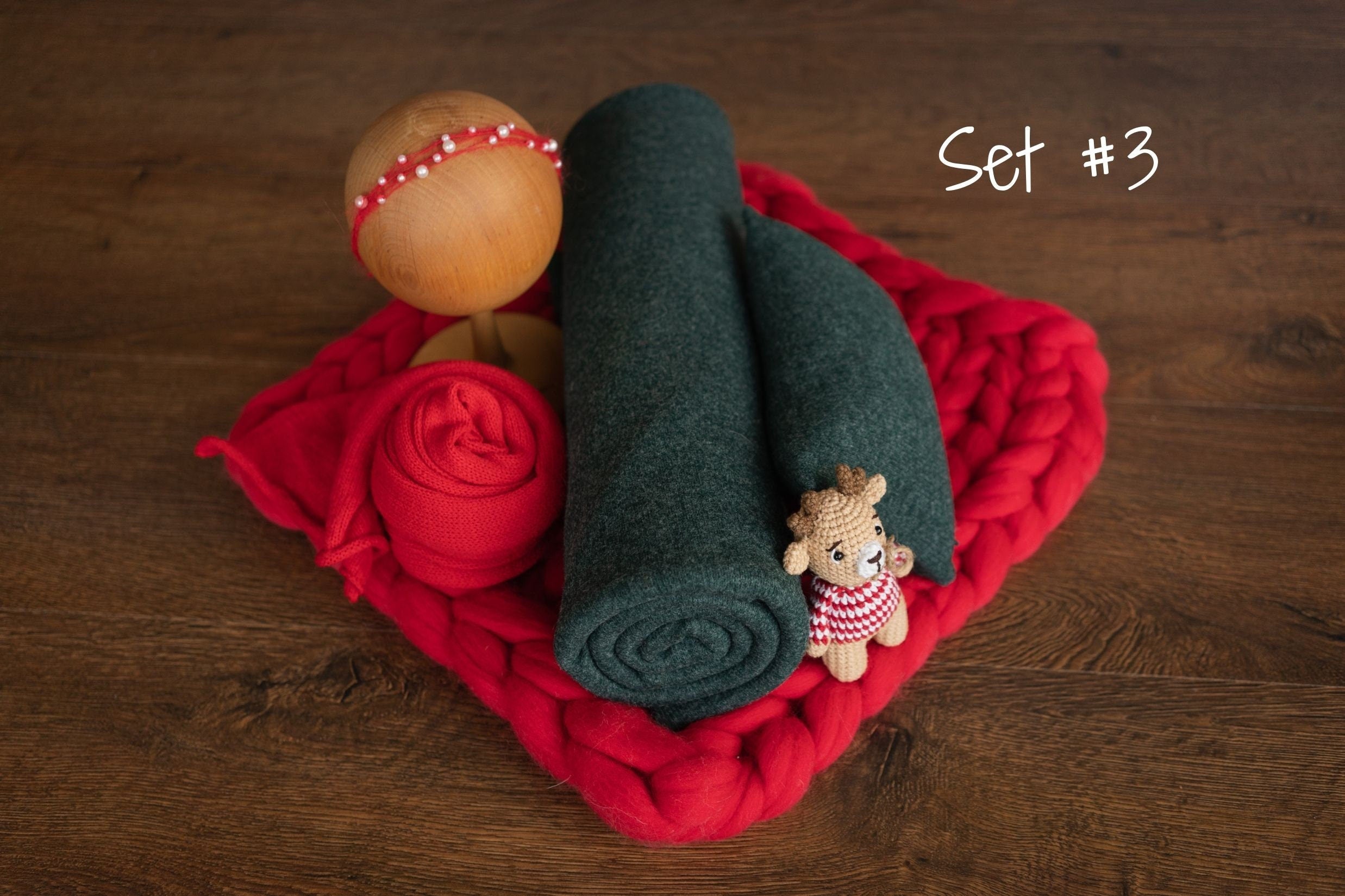 Christmas Newborn Photography Props, Newborn Merino Wool Blanket, Newborn Posing Pillow, Newborn Christmas Outfit, Newborn Fabric Backdrop