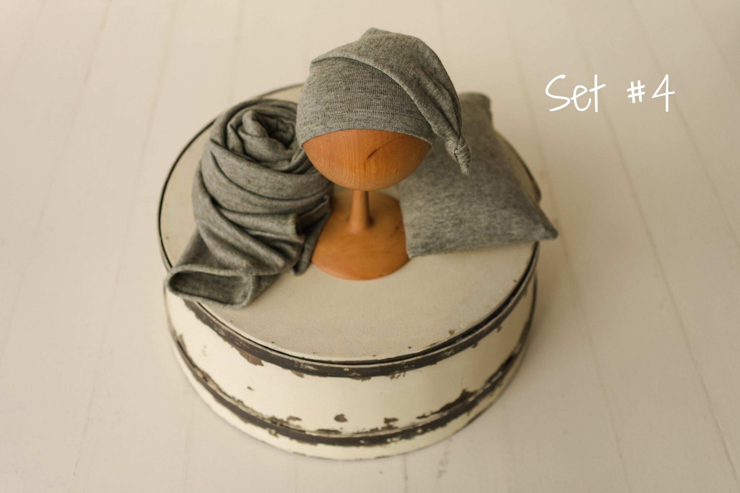 Green Newborn Photography Props, Newborn Merino Wool Blanket, Newborn Posing Fabric, Newborn Posing Pillow, Newborn Sleep Hat, Newborn Wrap