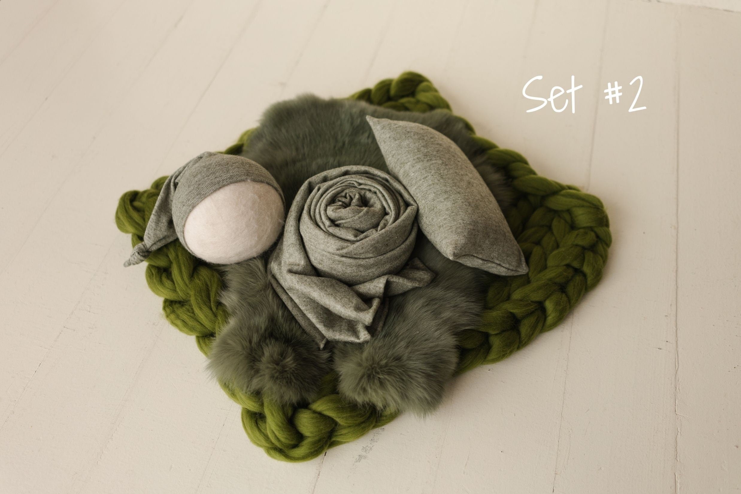 Green Newborn Photography Props, Newborn Merino Wool Blanket, Newborn Posing Fabric, Newborn Posing Pillow, Newborn Sleep Hat, Newborn Wrap
