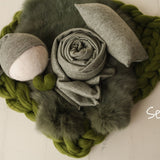 Green Newborn Photography Props, Newborn Merino Wool Blanket, Newborn Posing Fabric, Newborn Posing Pillow, Newborn Sleep Hat, Newborn Wrap