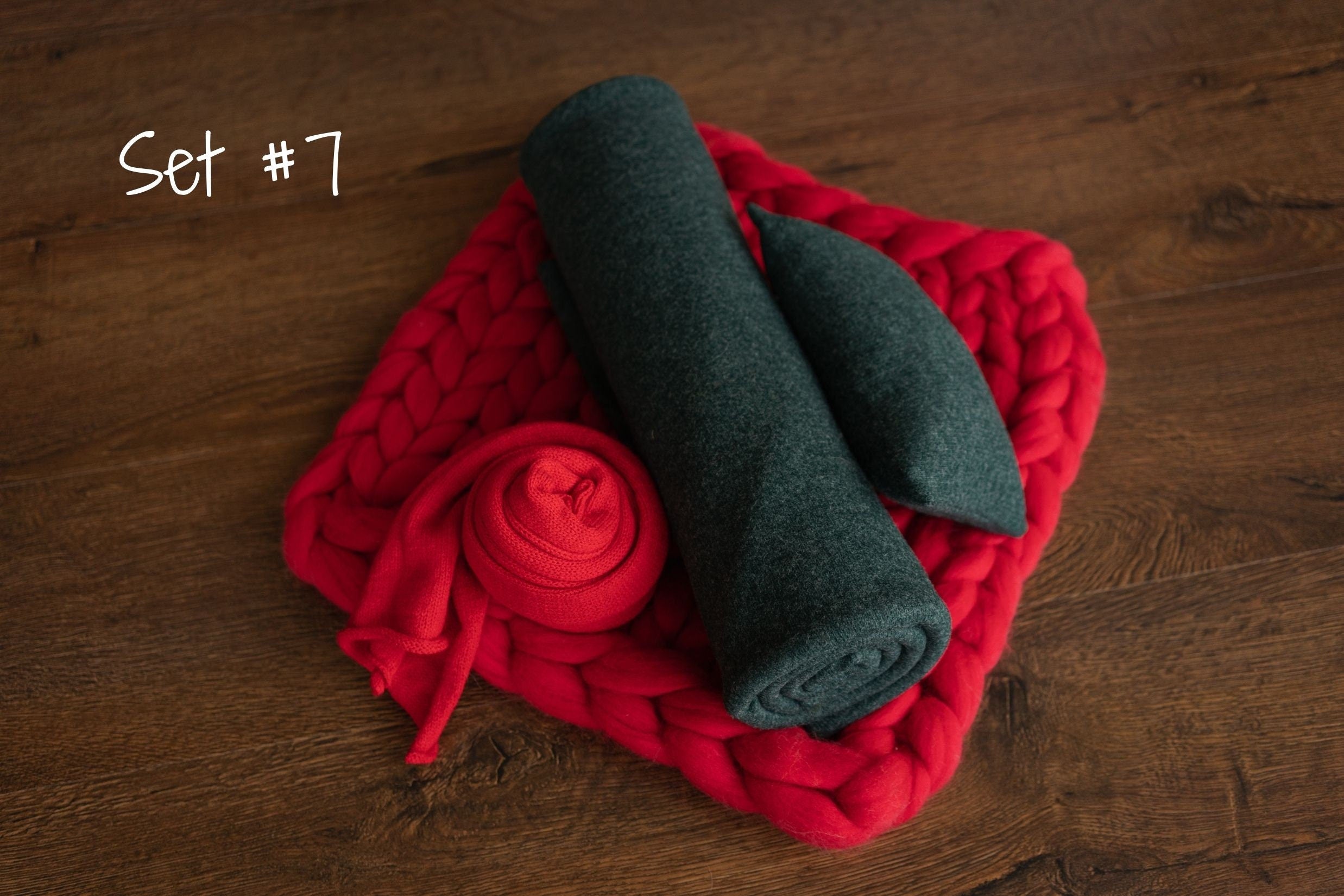 Christmas Newborn Photography Props, Newborn Merino Wool Blanket, Newborn Posing Pillow, Newborn Christmas Outfit, Newborn Fabric Backdrop