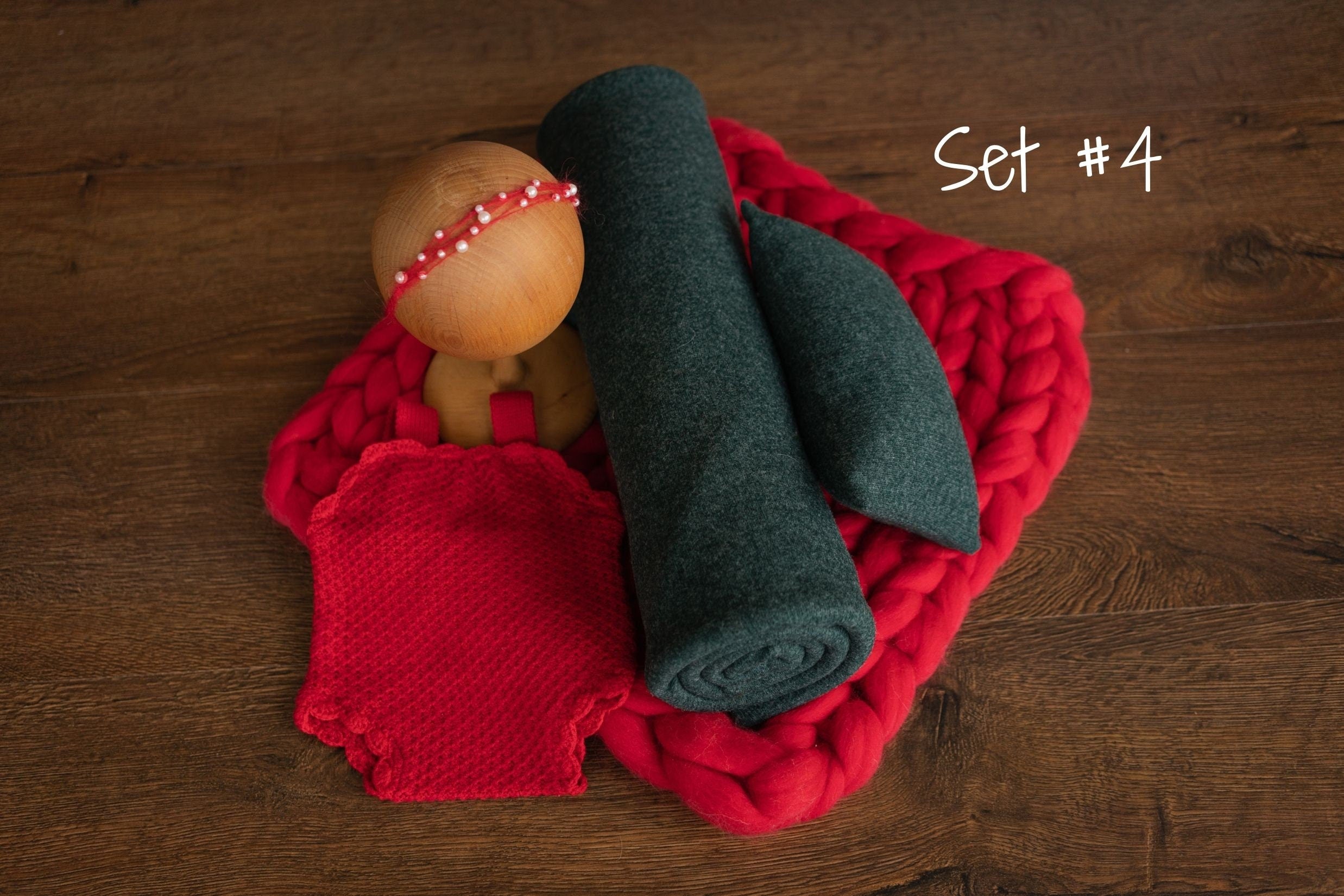 Christmas Newborn Photography Props, Newborn Merino Wool Blanket, Newborn Posing Pillow, Newborn Christmas Outfit, Newborn Fabric Backdrop