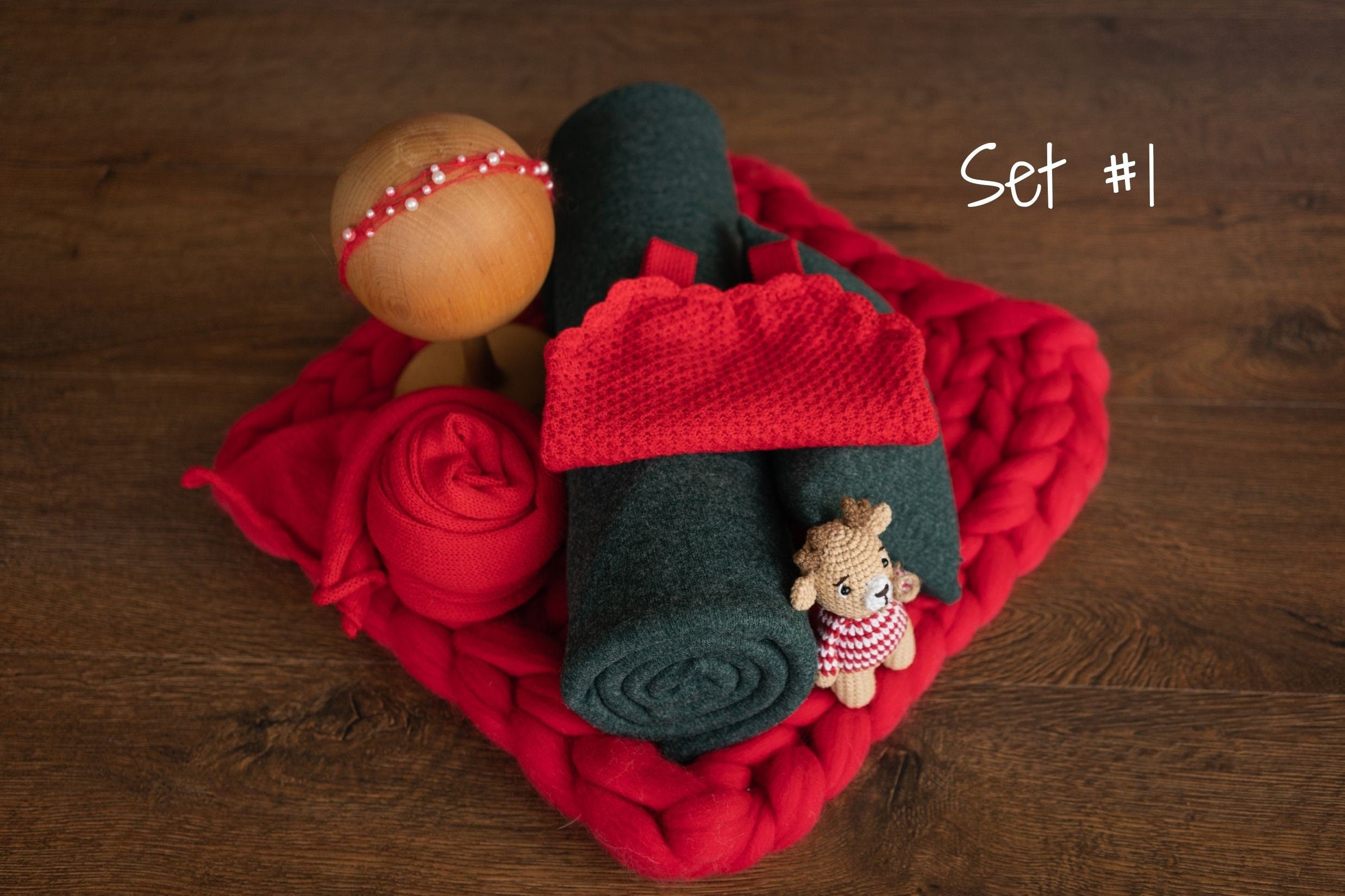 Christmas Newborn Photography Props, Newborn Merino Wool Blanket, Newborn Posing Pillow, Newborn Christmas Outfit, Newborn Fabric Backdrop