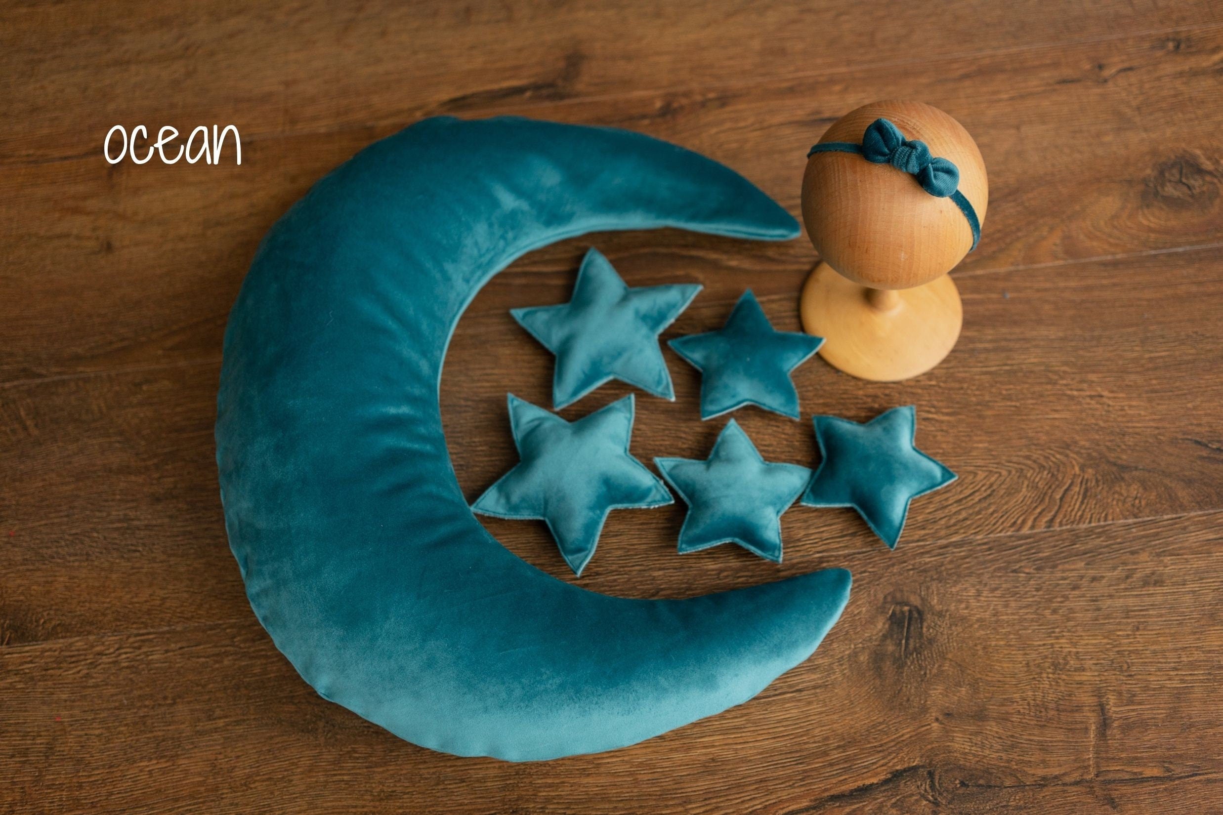Removable Newborn Velvet Moon Pillow with Stars,Suede Crescent Moon Pillow Props for Newborn Photography,Newborn Photography Moon Props Set