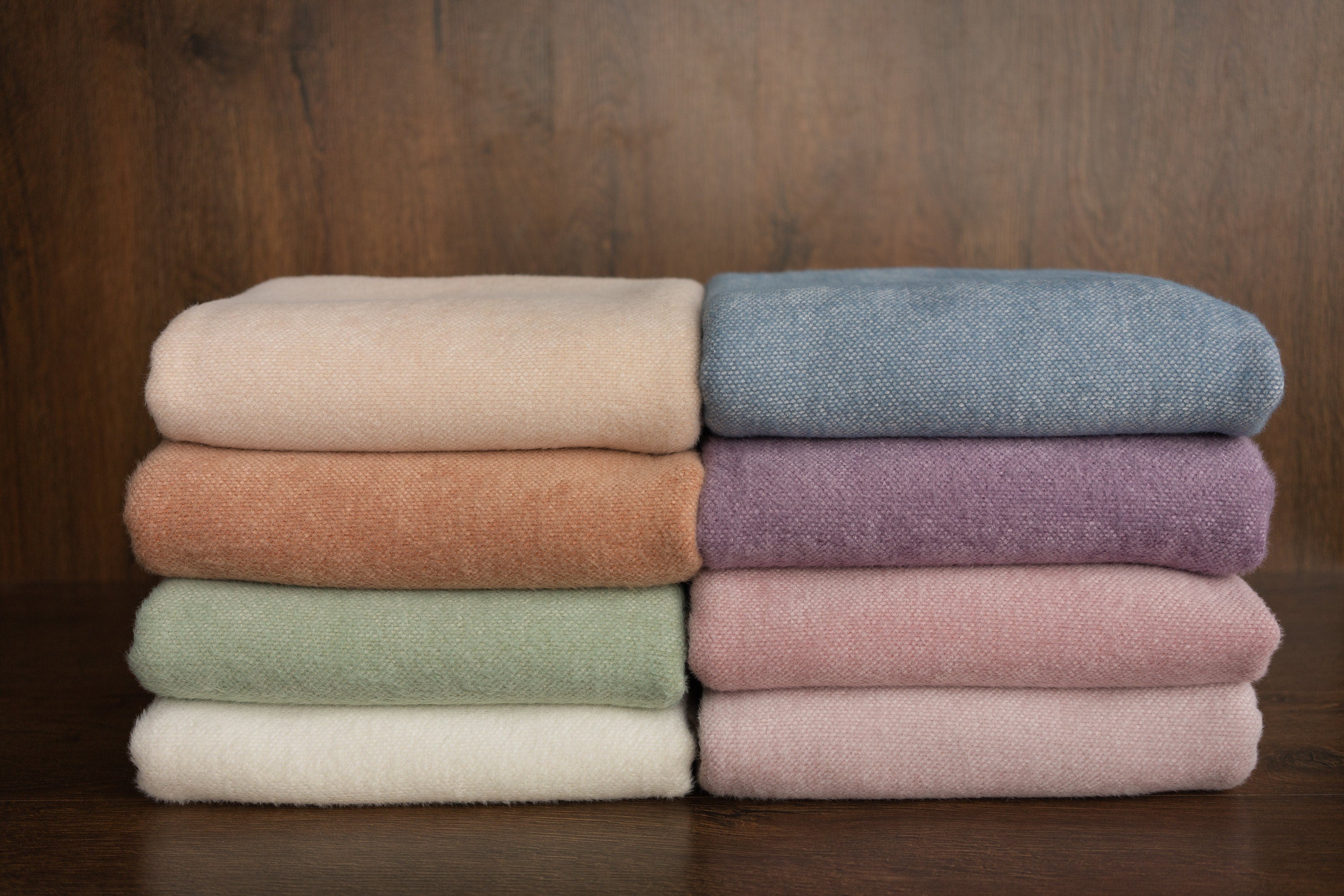 Fluffy wool newborn photography backdrop with matching pillow