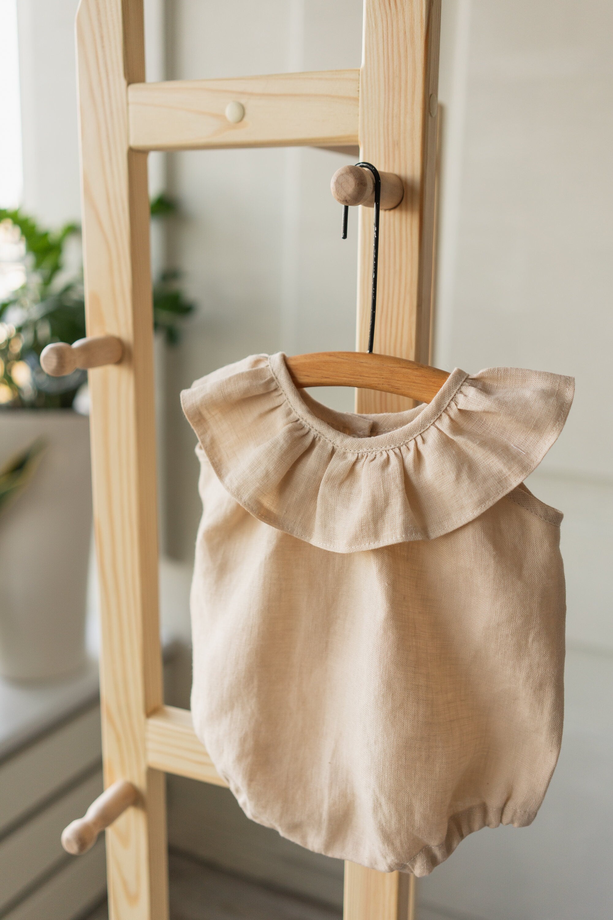 Baby Girl Linen Romper with Newborn Posing Pillow, Linen Baby Romper, Newborn Girl Coming Home outfit, Newborn Photography Outfit Girl