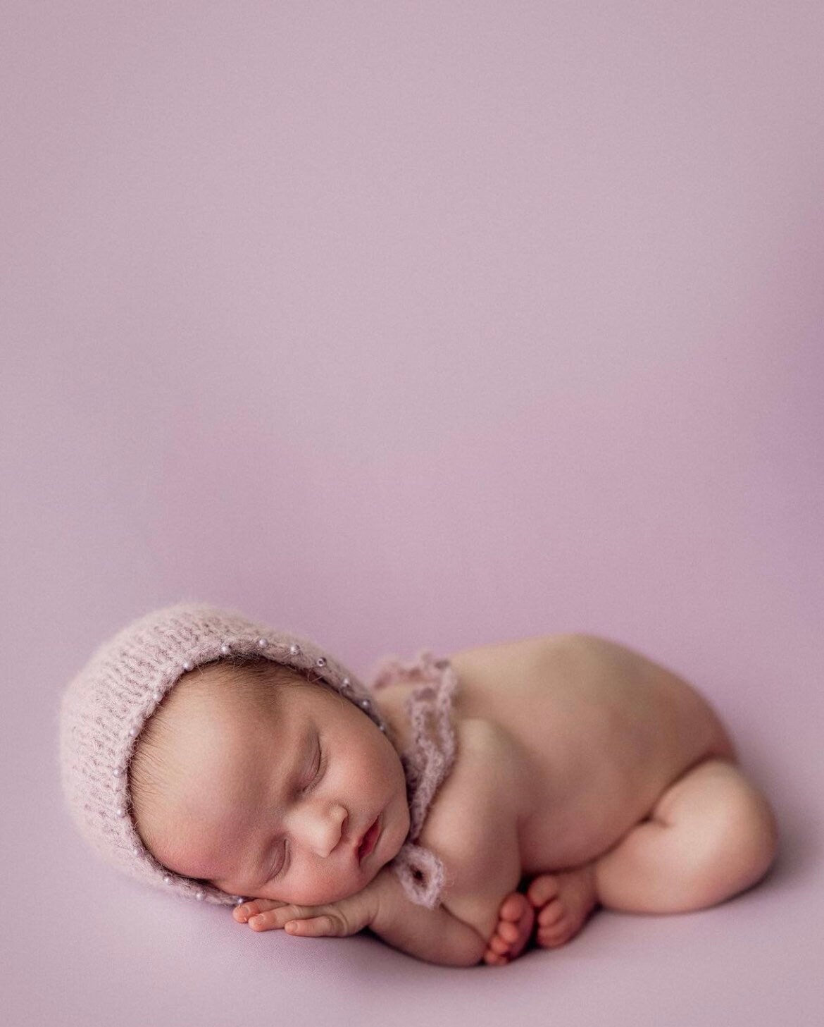 Newborn Knitted Bonnet with Pearl, Newborn Girl Bonnet, Newborn props set, Newborn Photography Props, Newborn girl coming home outfit