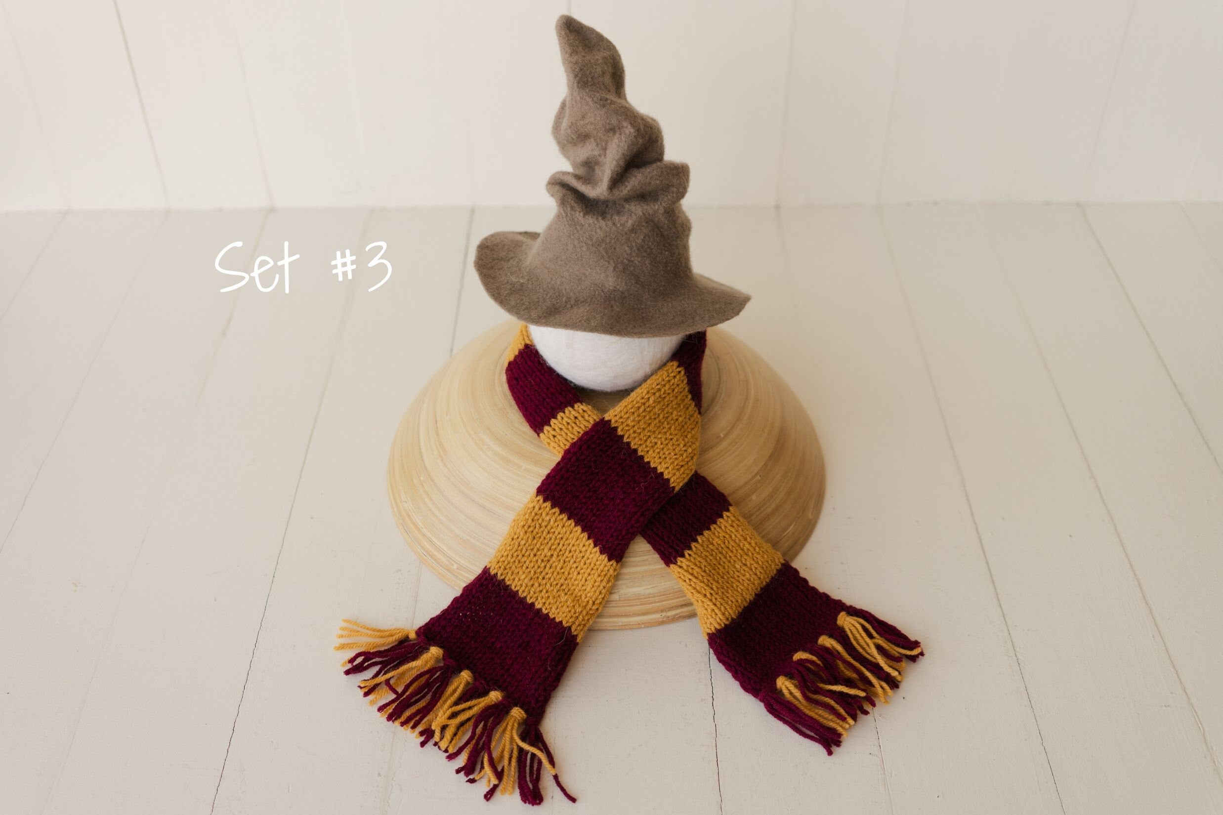 Newborn Wizard Outfit, Newborn Wizard Hat, Newborn Witch Hat, Newborn Felted Photo Prop, Newborn Photography Prop, Newborn Knitted Scarf