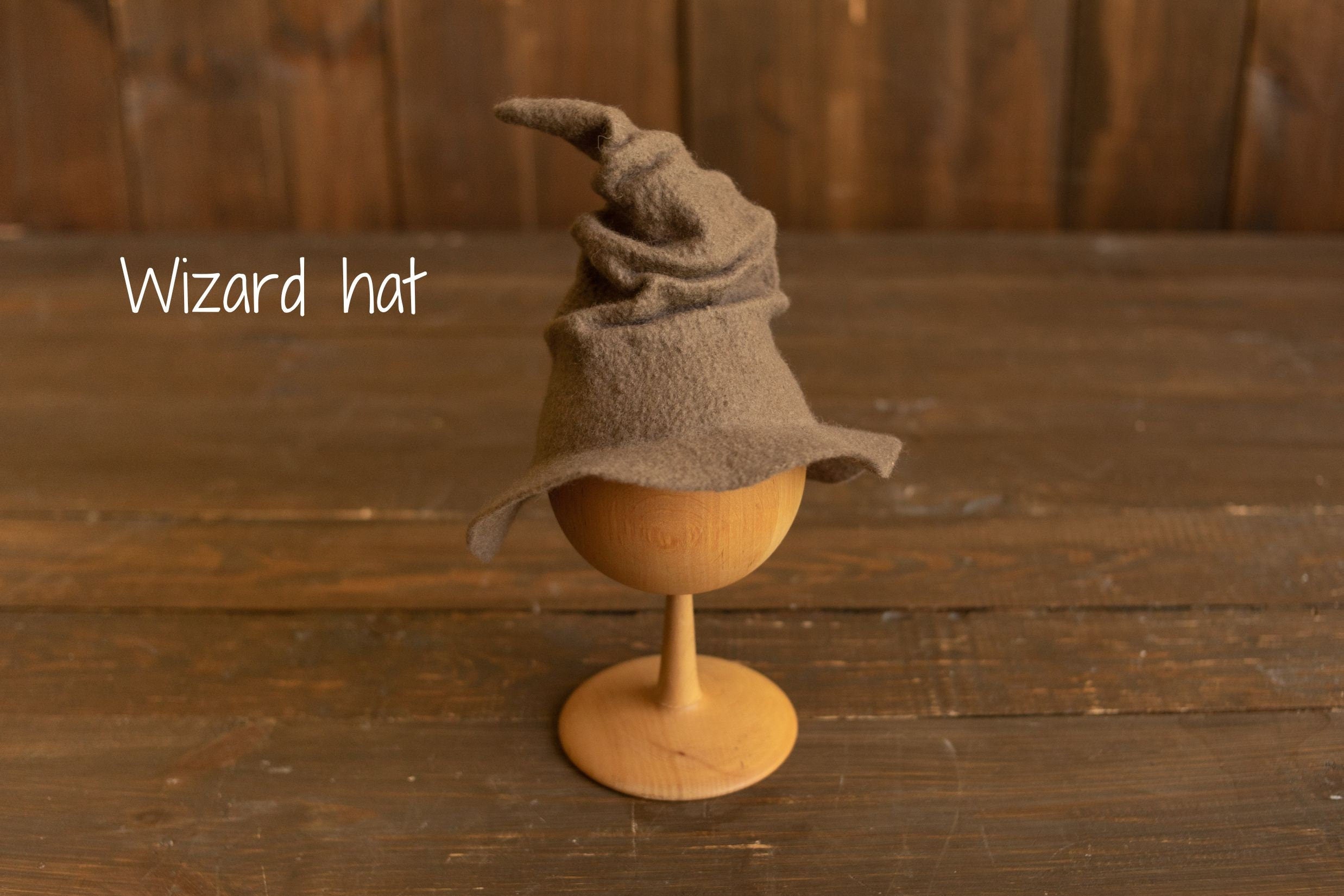 Newborn Wizard Outfit, Newborn Wizard Hat, Newborn Witch Hat, Newborn Felted Photo Prop, Newborn Photography Prop, Newborn Knitted Scarf