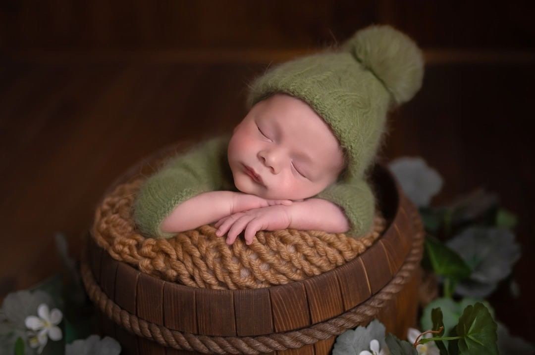 Newborn Cable Knitted Outfit, Newborn Coming Home Outfit,Newborn Cable Knit Hat,Newborn Knitted Outfit,Newborn Photography Props,Pom Pom Hat