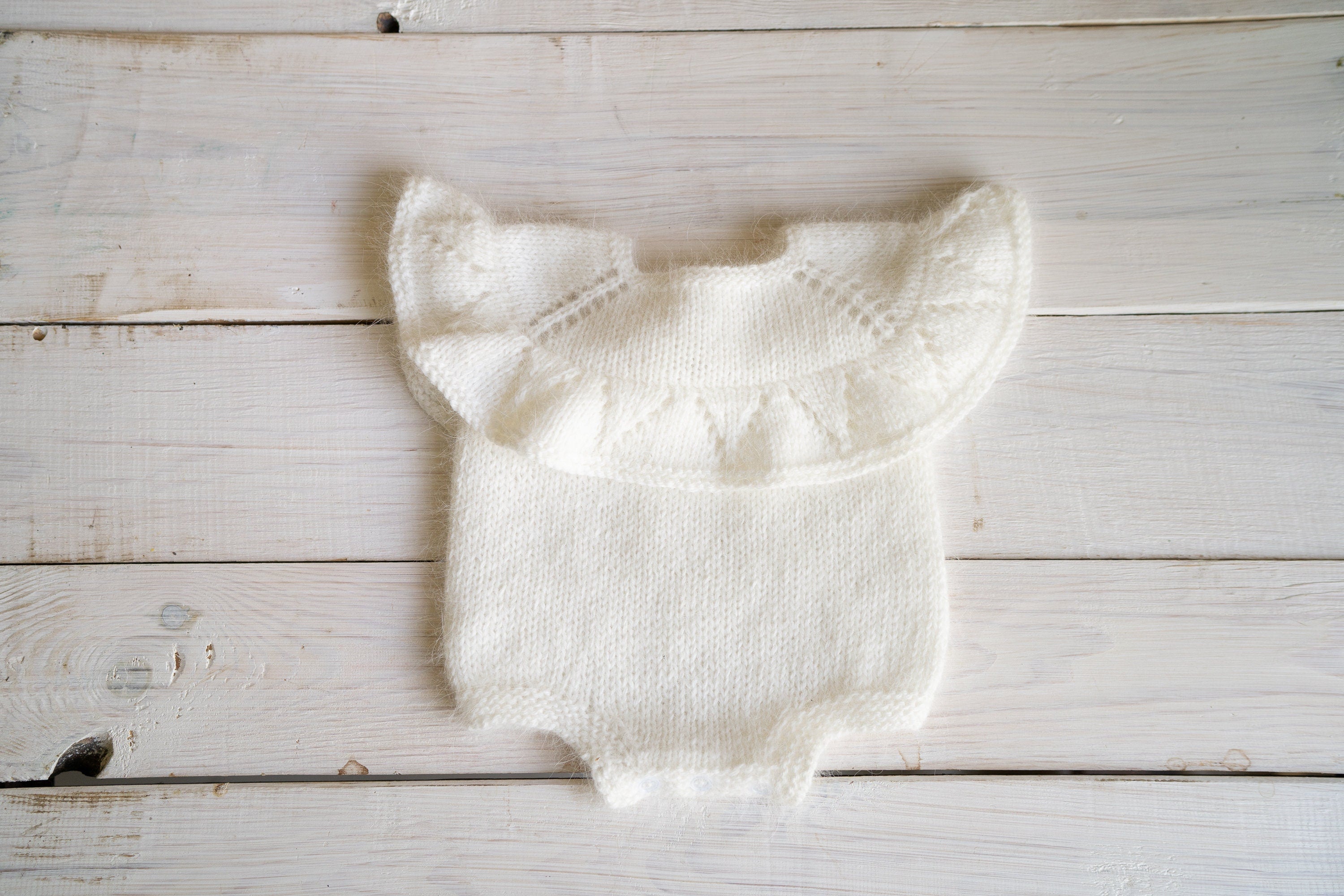 Newborn Knitted Romper for Girl with Bow Headband and Knit Socks, Newborn Girl Coming Home Outfit,Newborn Knitted Outfit,Newborn Photo Props