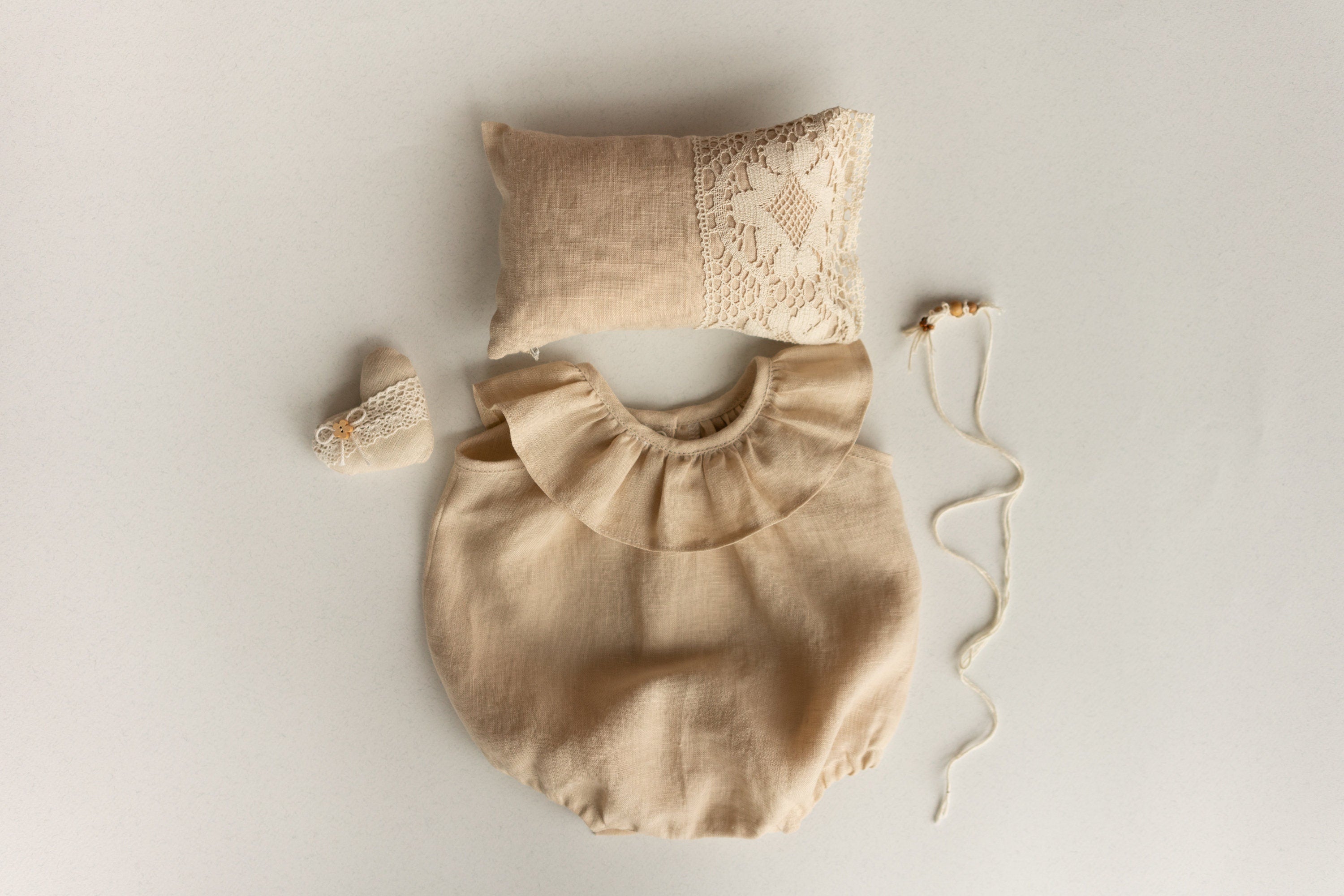 Baby Girl Linen Romper with Newborn Posing Pillow, Linen Baby Romper, Newborn Girl Coming Home outfit, Newborn Photography Outfit Girl